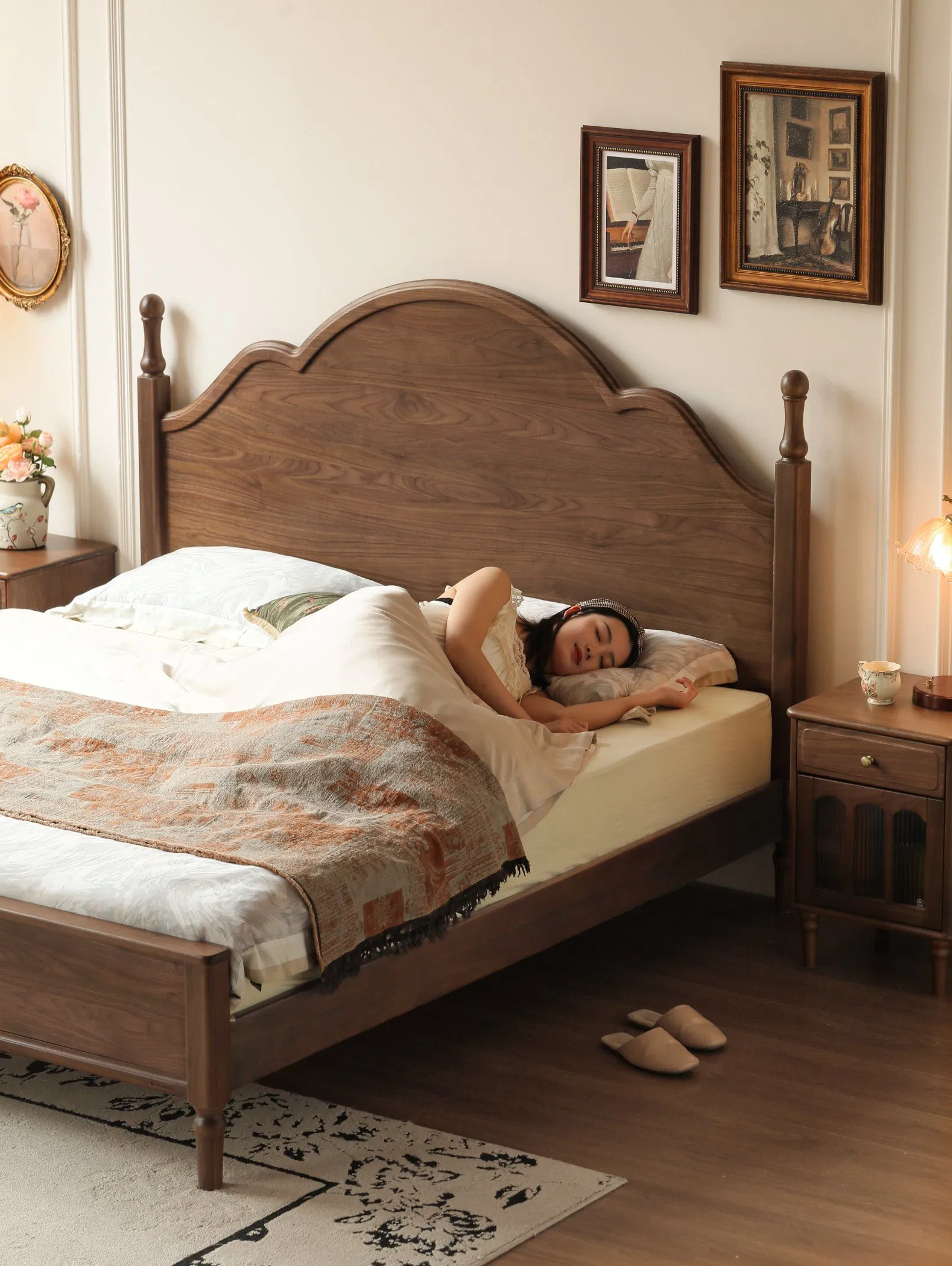 Estructura de cama de madera maciza vintage elegante para dormitorios con estilo