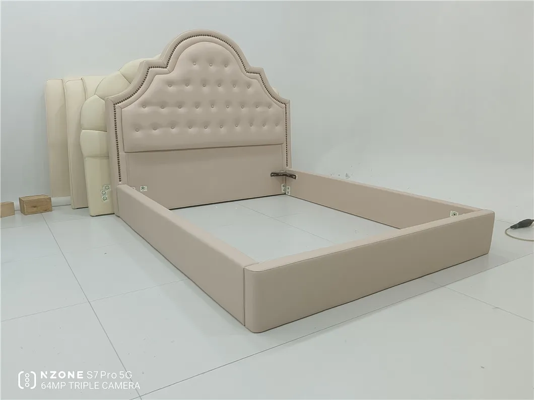 Acabados detallados de cama queen