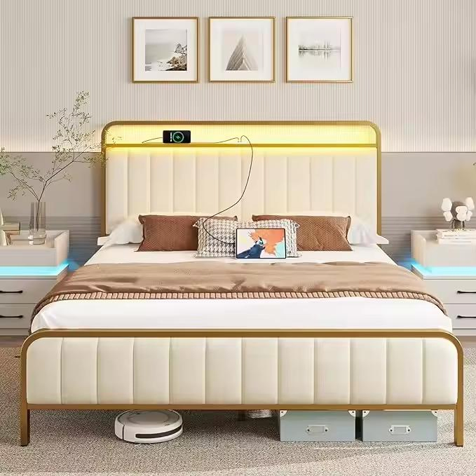 Estructura de cama tamaño completo con estación de carga y luz LED, cama de terciopelo tapizada con cabecero y pie de cama, listones de metal de alta resistencia