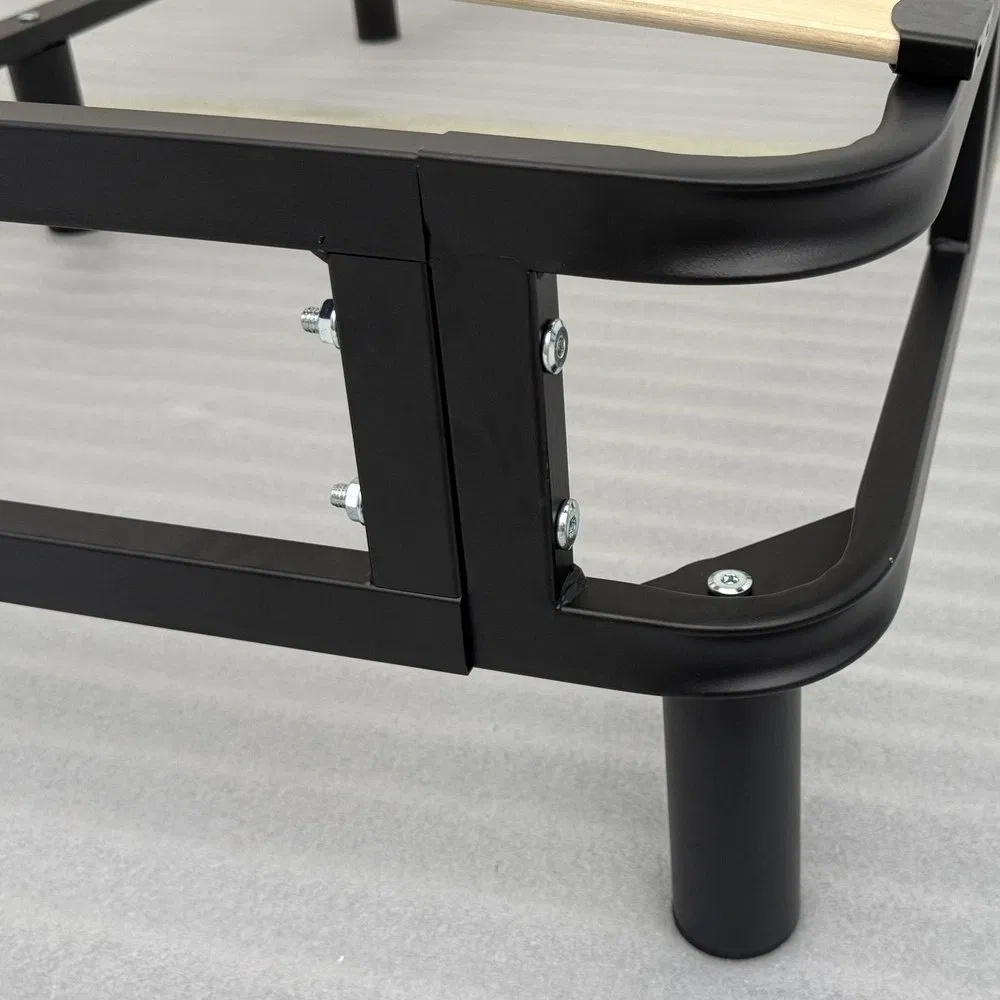 Cama plataforma tapizada con funda removible personalizable para alquileres de apartamentos