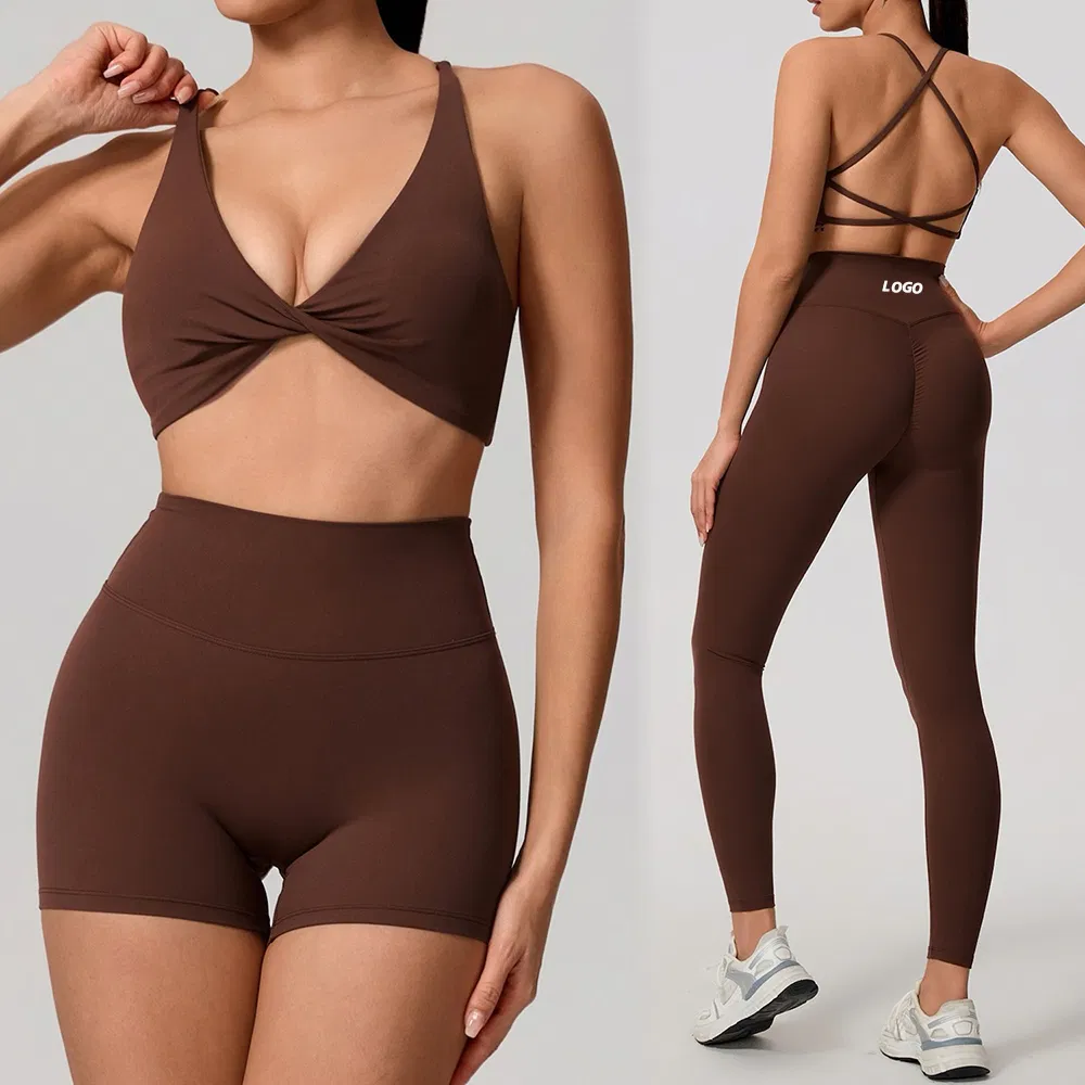 أطقم ملابس رياضية نسائية مرنة ومميزة للبيع الساخن 3PCS، حمالة صدر رياضية مثيرة بتصميم ظهر متقاطع + شورتات بكر مرفوعة وسراويل يوغا ملابس رياضية