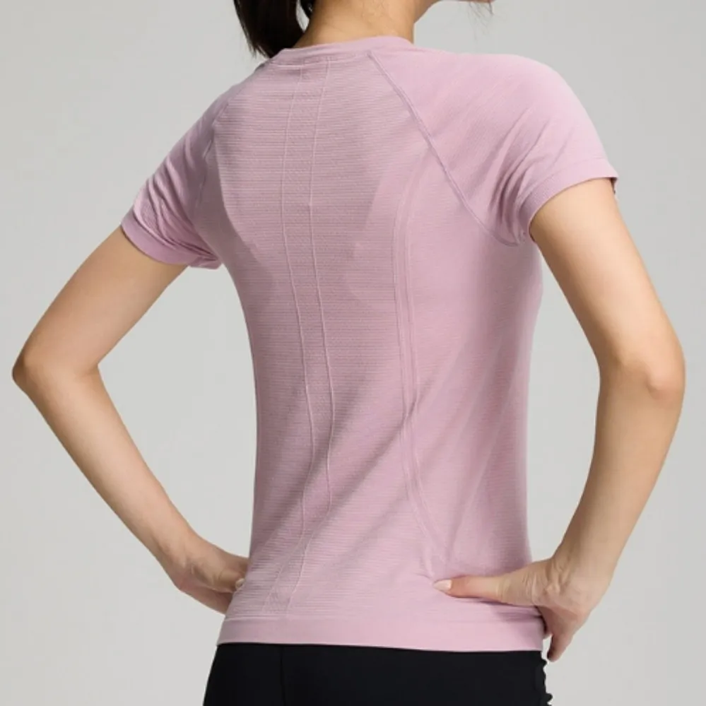 تي شيرت نسائي بدون seams لليوغا