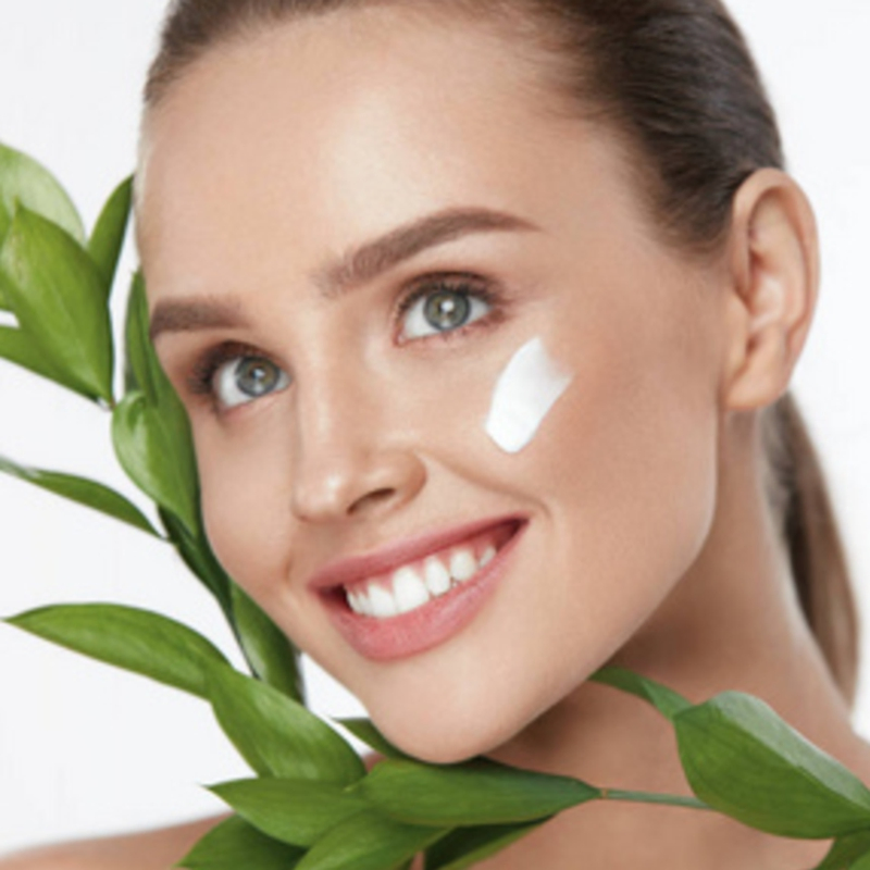 Non-Sticky Zc-Gdh7001 - Long-Lasting Hydrating Raw Material for Body Lotion Production