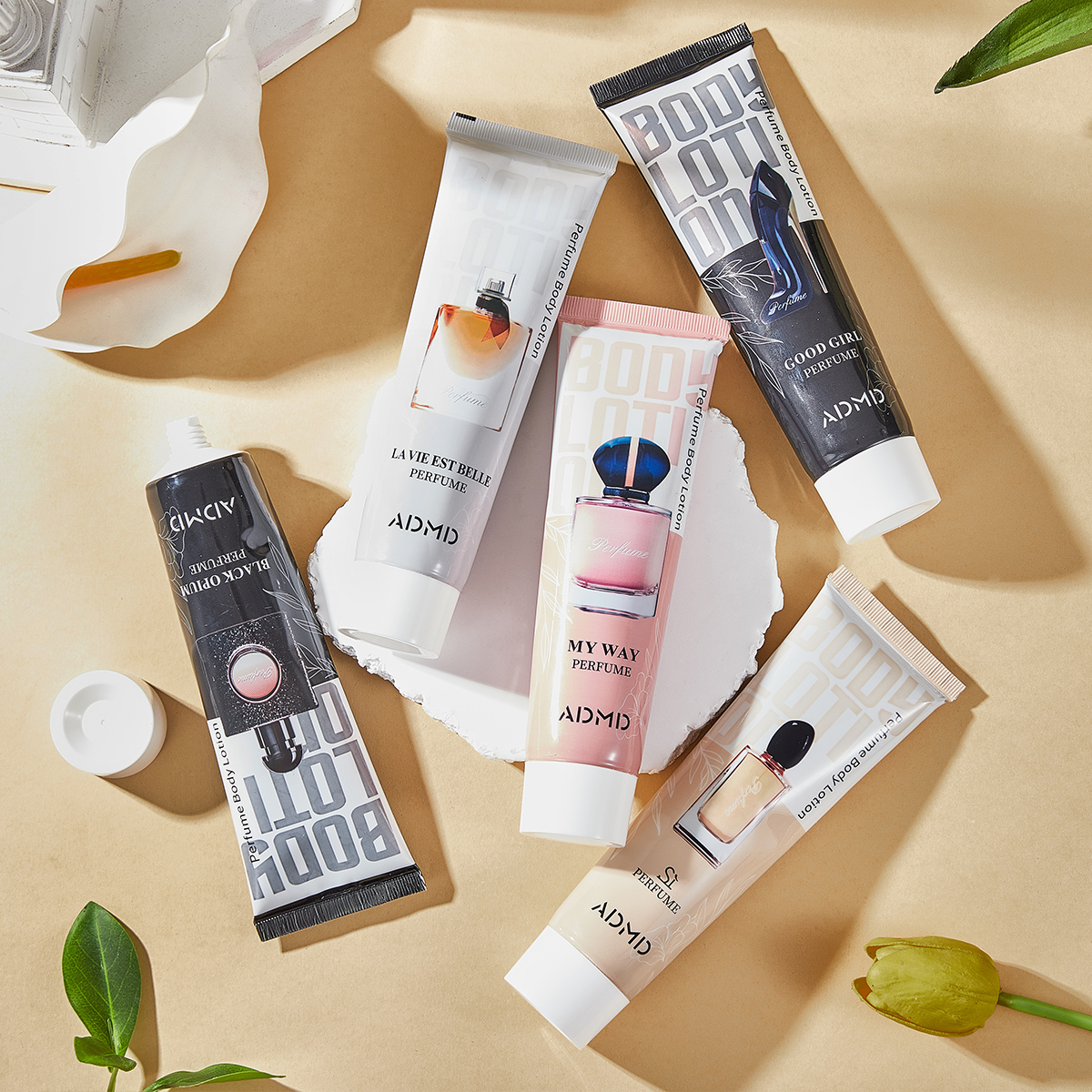 Fragrance Body Whitening Essential Collagen Perfumed Organic Moisturizer Wholesale Dry Skin Solid Ladies Portable Elegant Lotion
