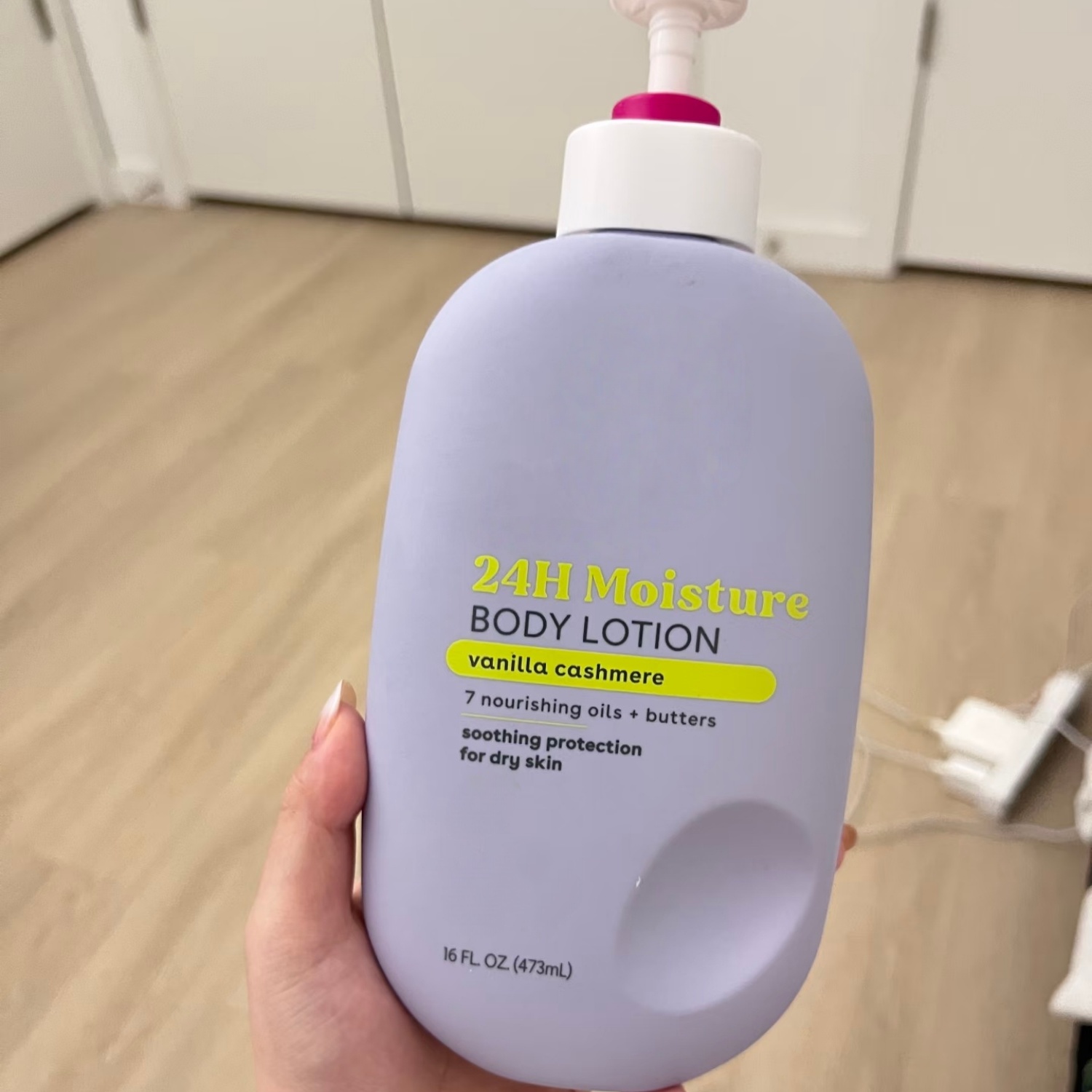 High-quality EO5 473ml 24H Moisture Vanilla Cashmere Body Lotion, Dry Skin Care With 7 Nourishing Oils &amp; Butters