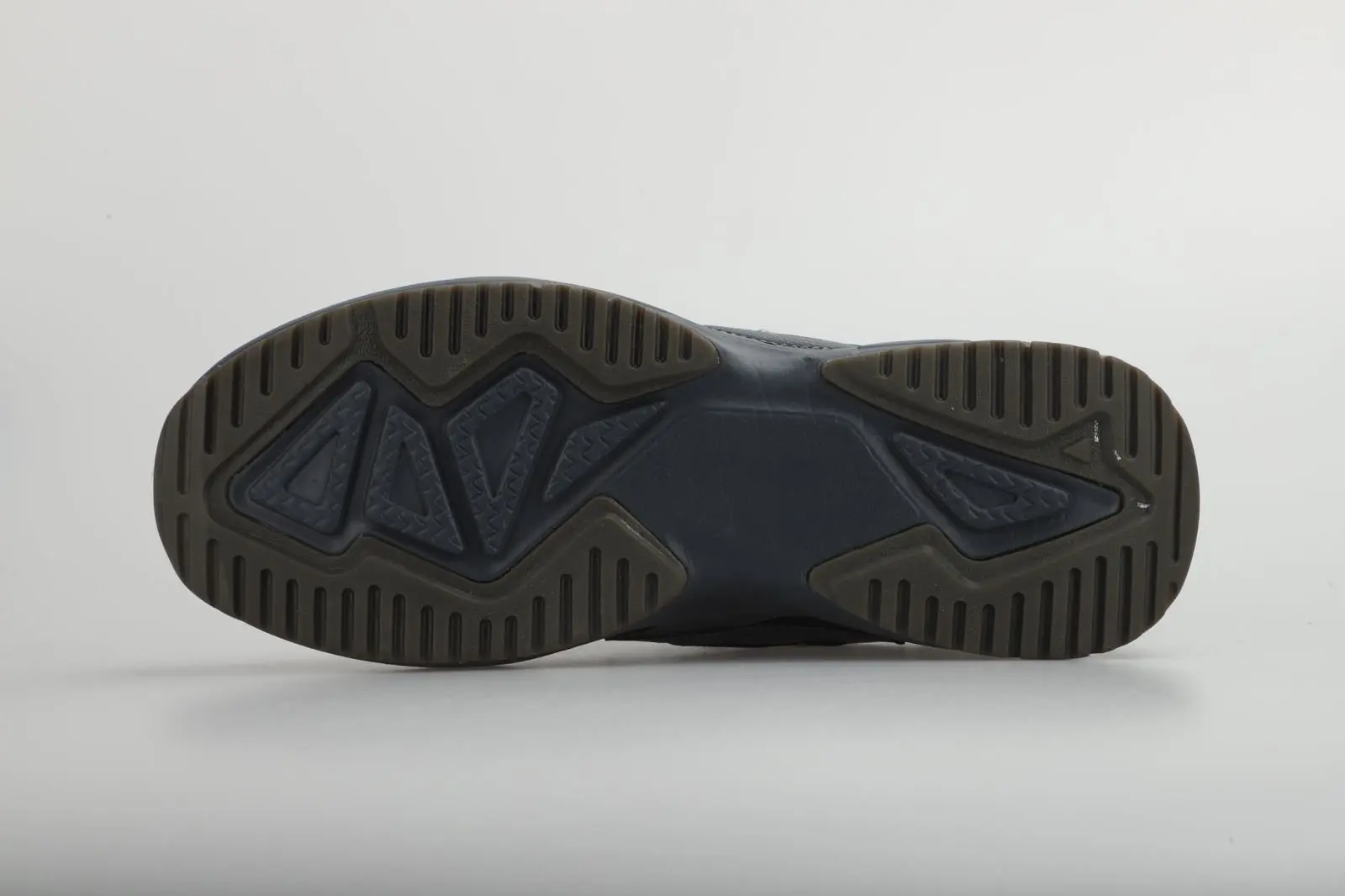 China Rubber Wear-Resistant Synthetic Leather Stitching Mesh Sneakers - a perfect combination of Fashion and Durability Manufacturers, Factories