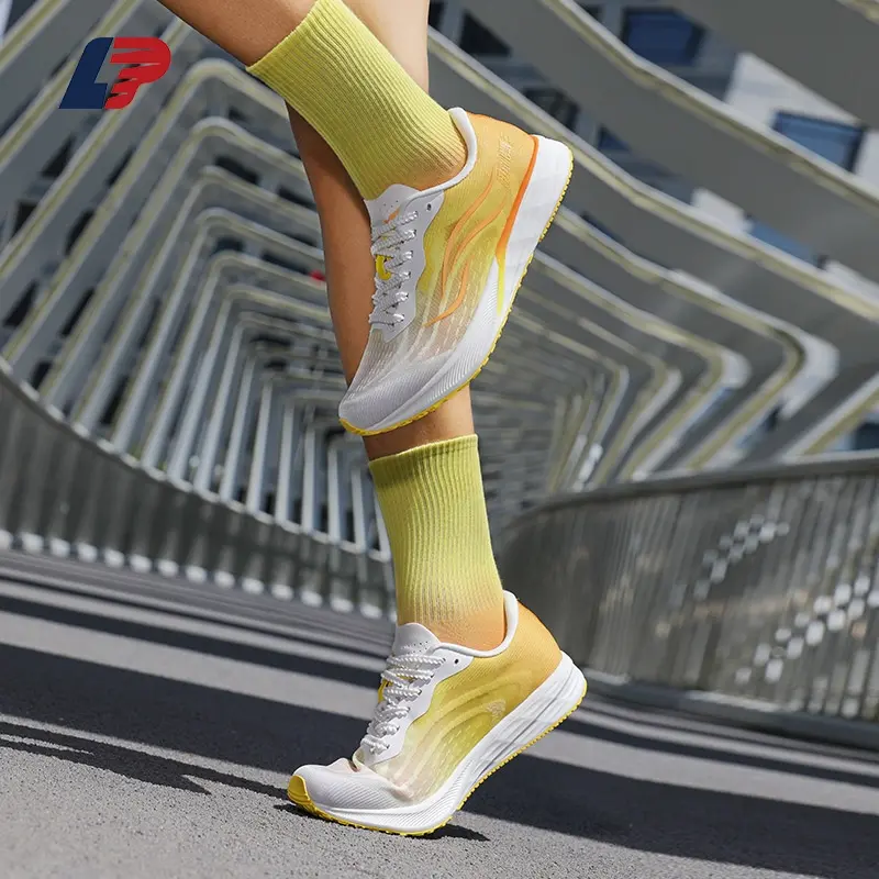 China Plume 1.0 Carbon Plate Running Shoes High Rebound Sneakers Cushioned Sole Shoes Manufacturers, Factory