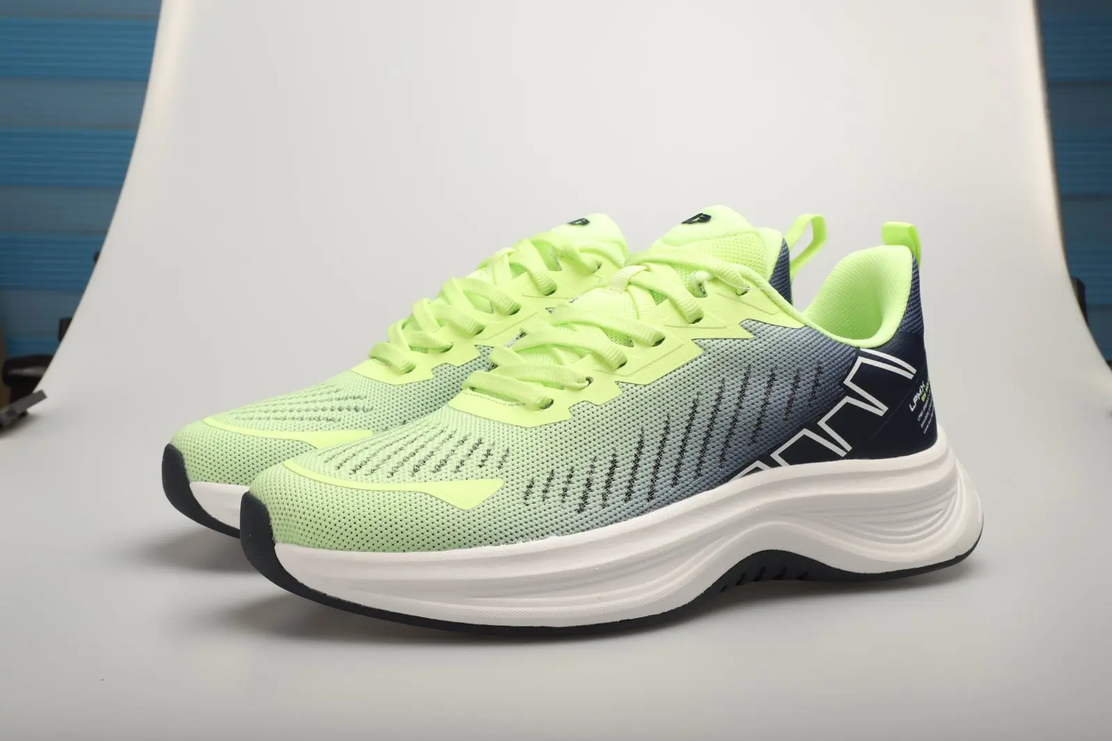 ODM Light and Breathable, Galloping Smoothly -  LPMX Mesh Running Shoes Manufacturer, Factories