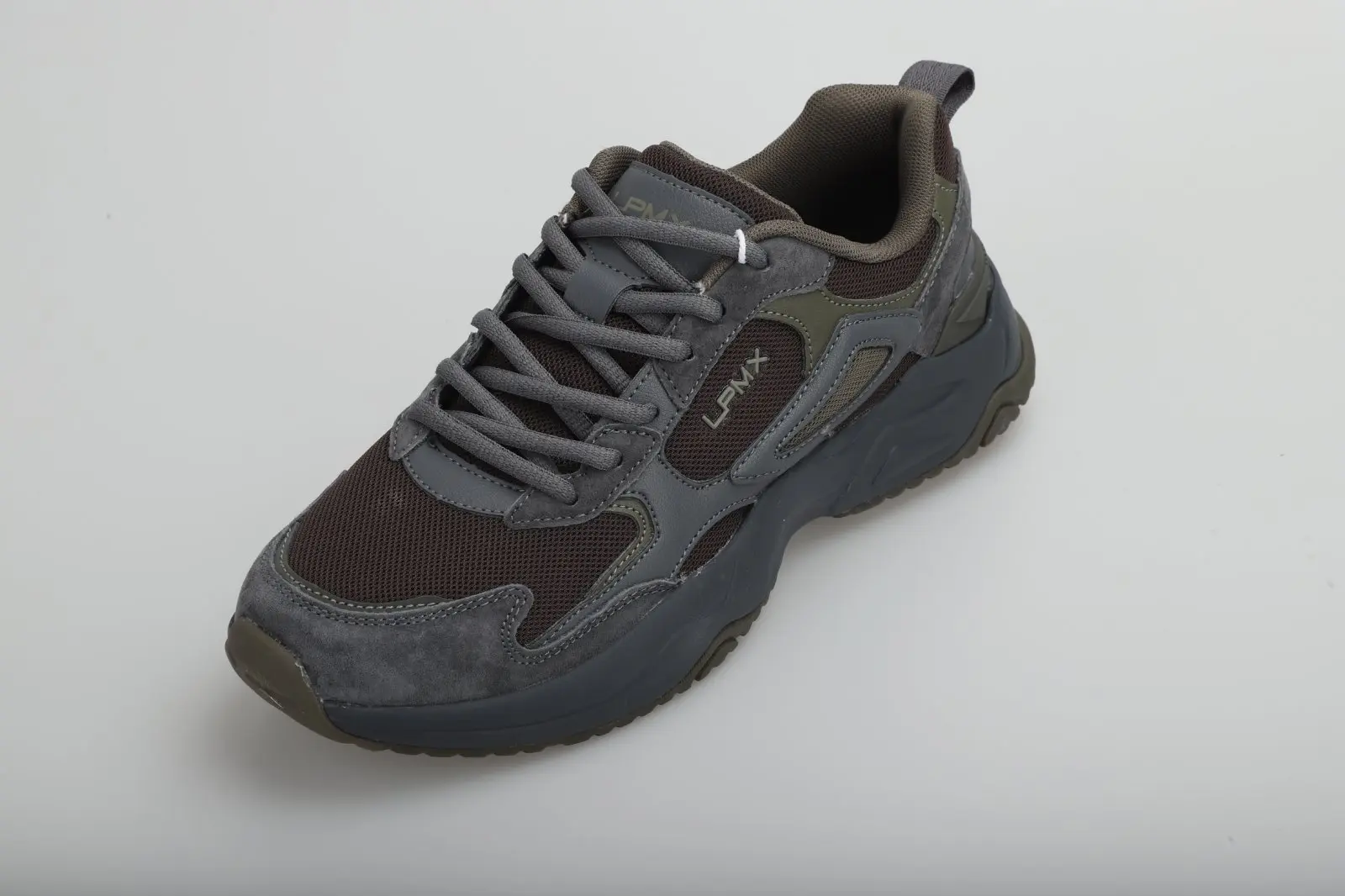 China Rubber Wear-Resistant Synthetic Leather Stitching Mesh Sneakers - a perfect combination of Fashion and Durability Manufacturers, Factories