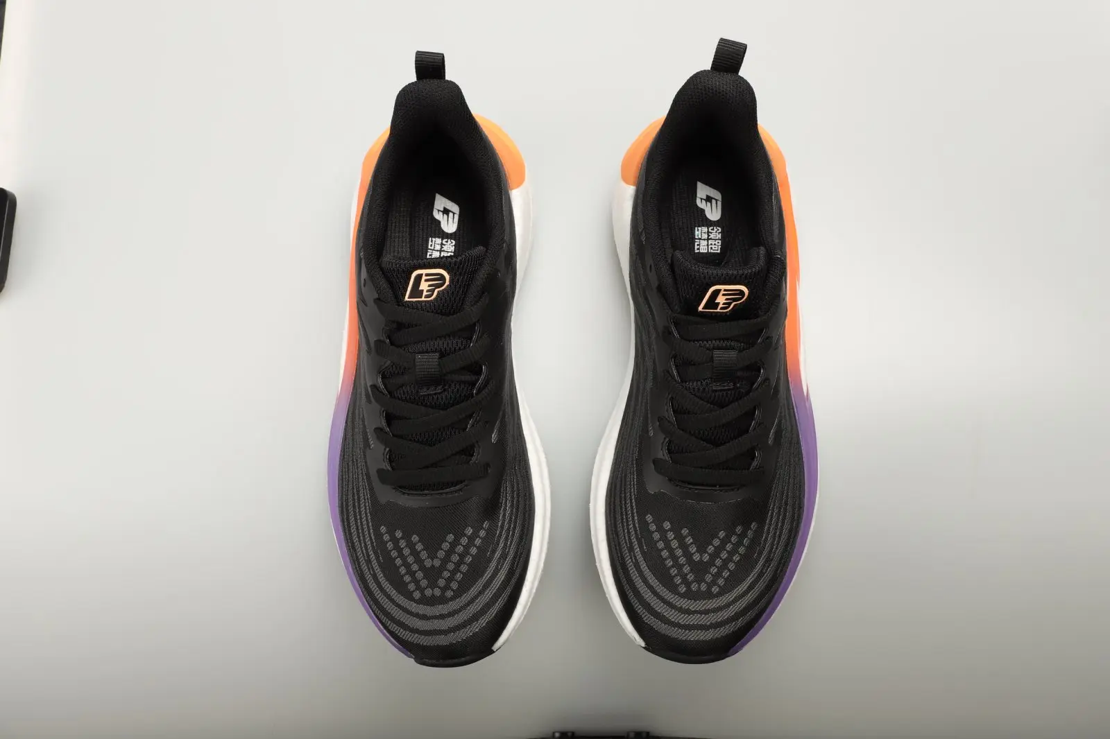 China LPMX Lightweight Mesh Comfortable and Breathable Carbon Plate Sole Sport Shoes Suppliers, Supplier