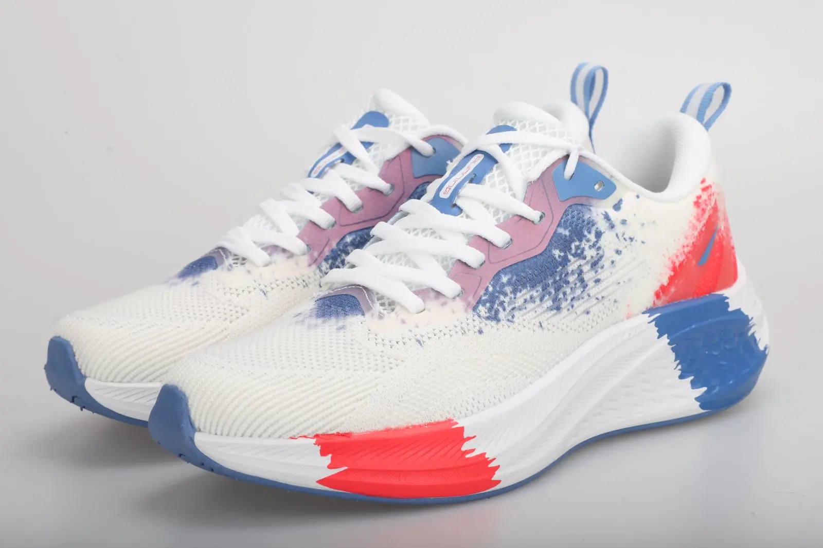 OEM Rubber Wear-Resistant Mesh Light and Breathable Running Shoes - Run Freely without fear of wear Factory, Suppliers