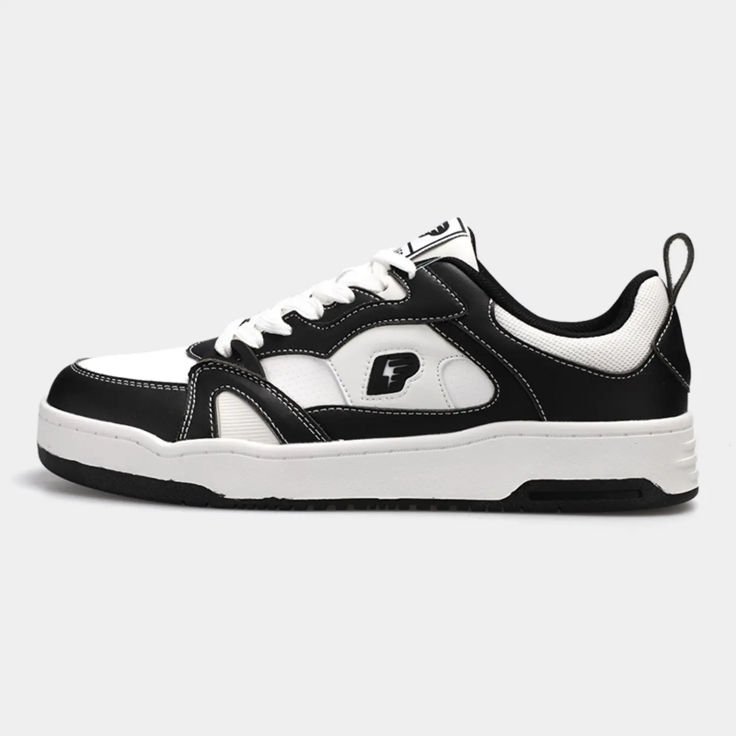 OEM Trendy Black and White Casual Sneakers for Men and Women Manufacturer, Supplier