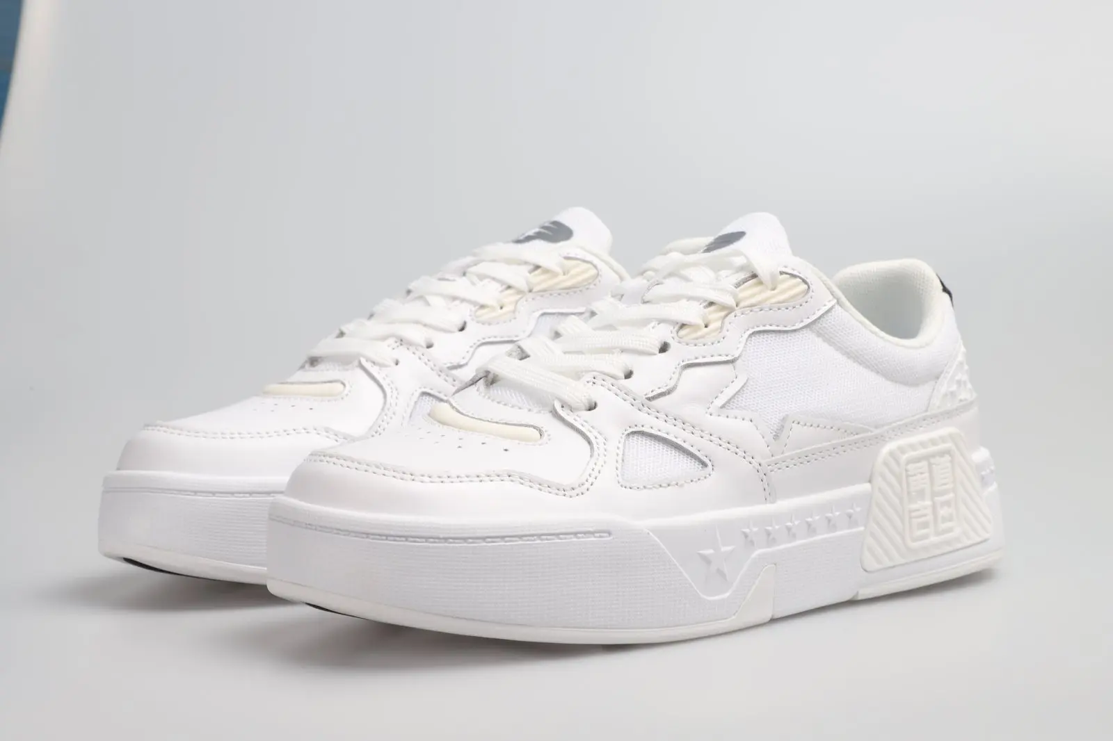 China LPMX  Mesh Stitching Synthetic Leather White Rubber Sole Casual Shoes Comfortable and Durable Factory, Factories
