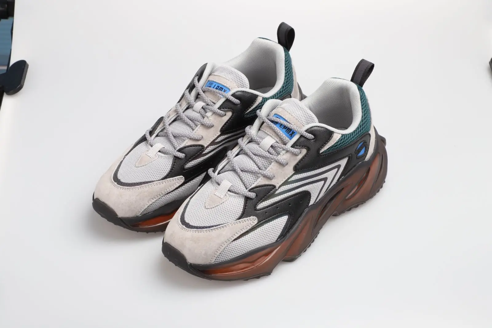OEM LPMX Lightweight Sneakers Breathable Mesh Running Shoes with MD and TPU Sole ;Durable and Comfortable Factory, Supplier