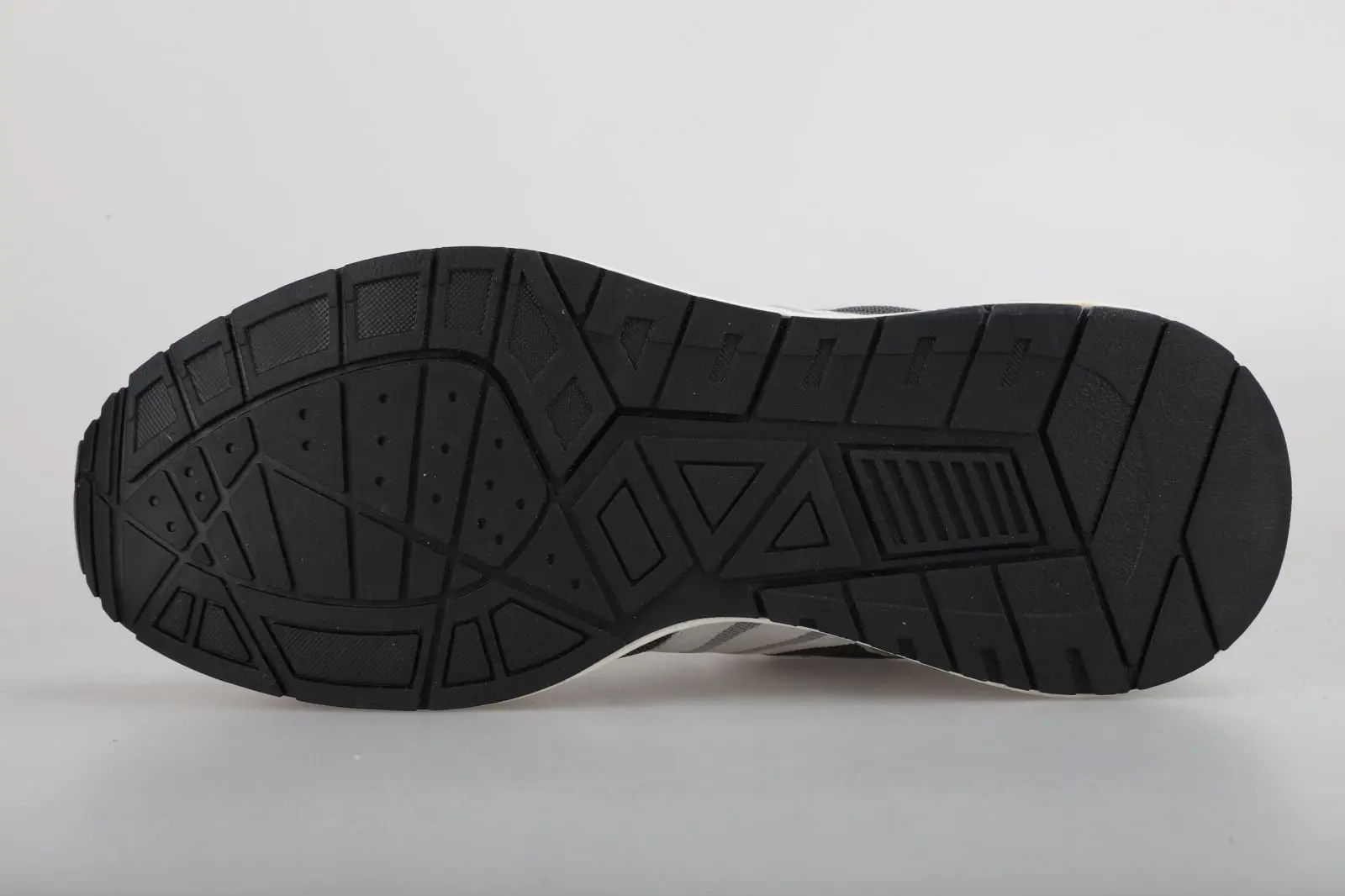 ODM LPMX Fashionable Non-Slip Rubber Soles and Mesh Stitching Synthetic Leather Breathable Daily Sneakers Manufacturers, Supplier