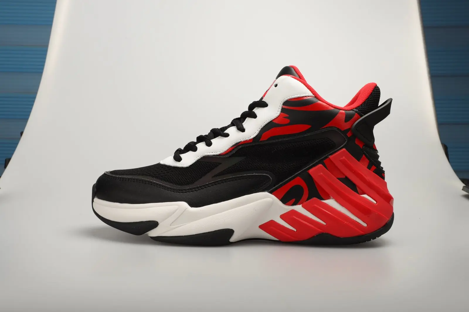 China Mesh Breathable Rubber Wear-Resistant High-Top Fashion Running Shoes - Light Breathing, Fearless Progress Manufacturers, Suppliers
