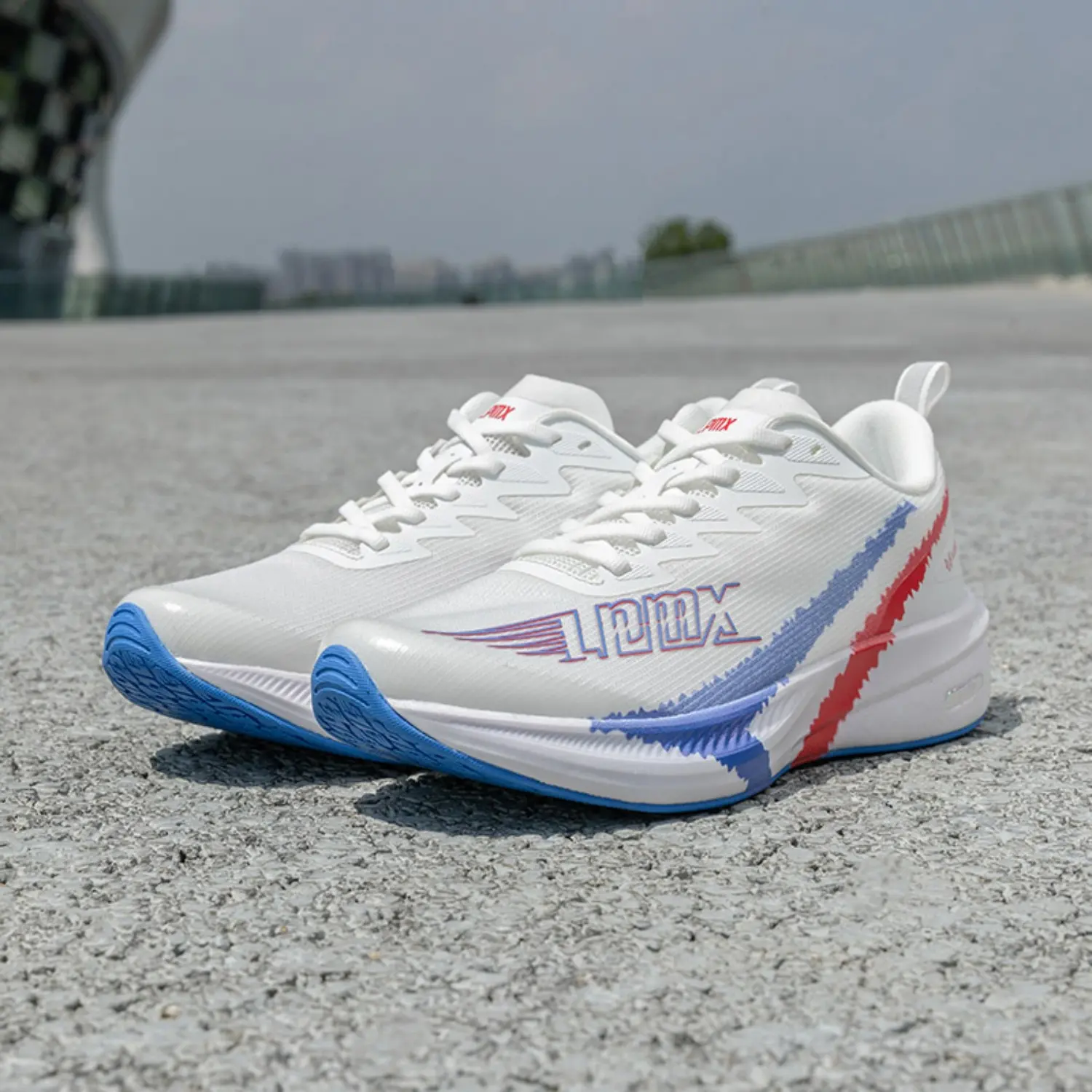 China LPMX Running Shoes with Carbon Plate Breathable Mesh for outdoor Hiking Traning Running Factories, Suppliers