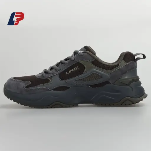 China Rubber Wear-Resistant Synthetic Leather Stitching Mesh Sneakers - a perfect combination of Fashion and Durability Manufacturers, Factories