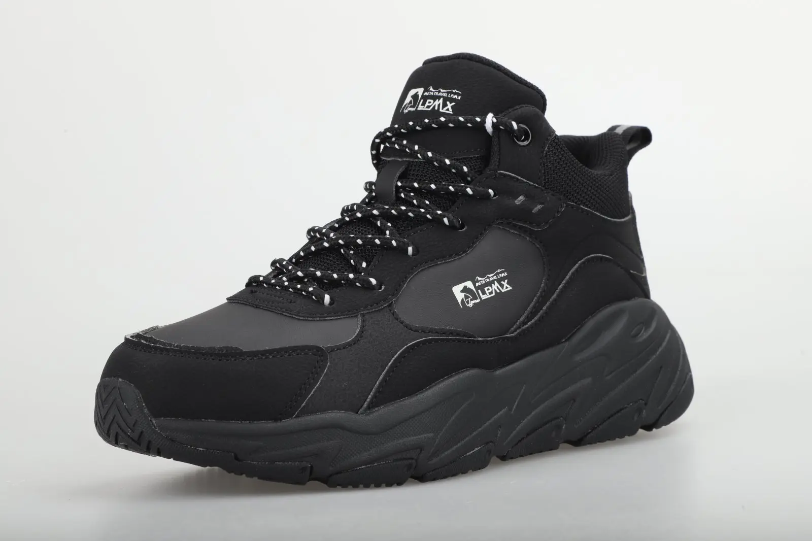 ODM Mid-top Synthetic Leather Wear-Resistant Sports Running shoes .Hardcore Wear-Resistant  All-Weather Adaptation Manufacturer, Suppliers