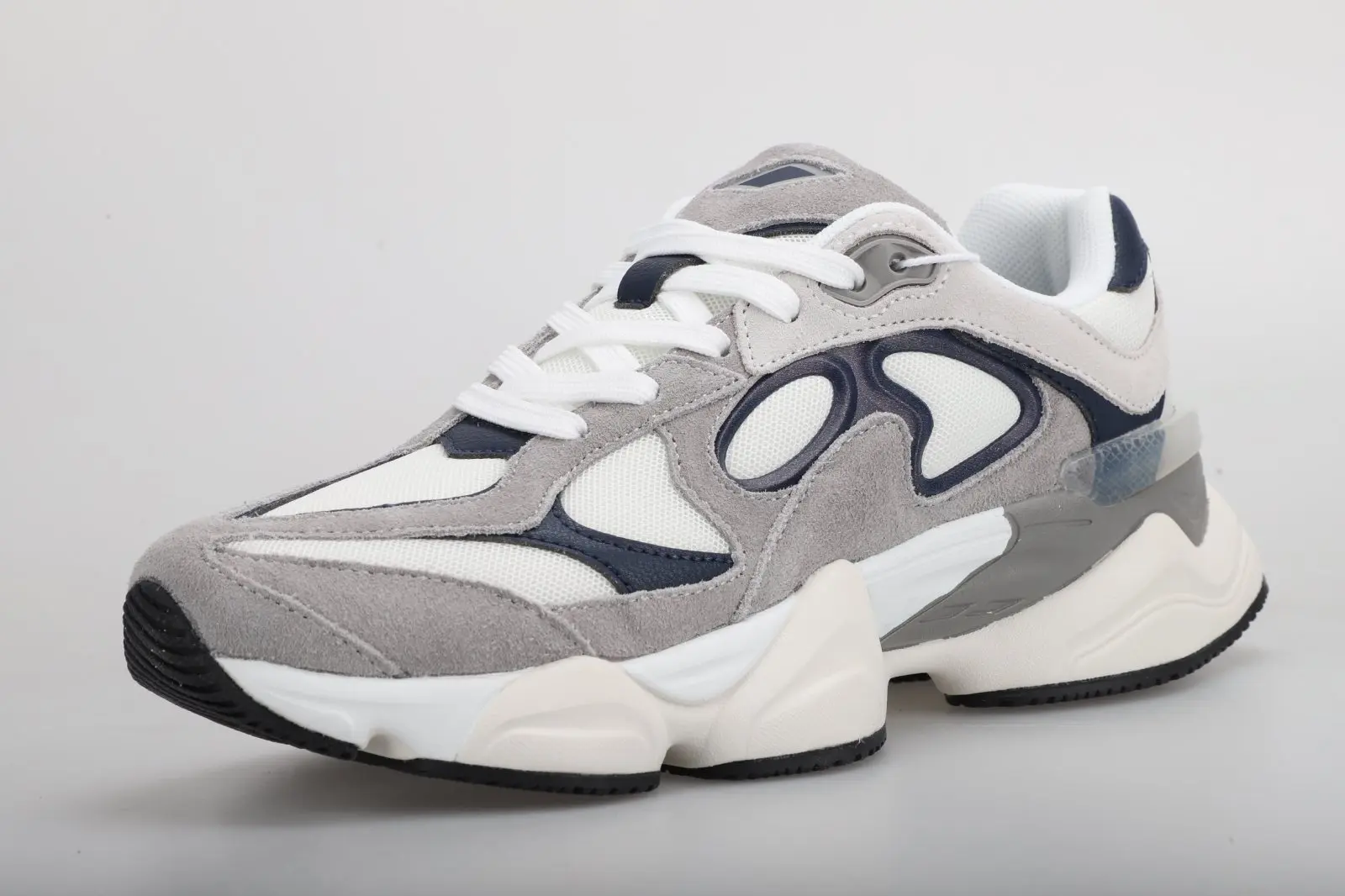 China LPMX Rubber Wear-Resistant Non-Slip Soles Leather Stitching Mesh Sports Shoes - Steady Pace Manufacturers, Manufacturer