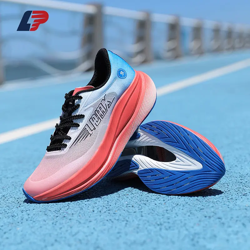 ODM Lightweight Carbon Running Shoes Breathable Flyknit Trainers with Dual-Density Midsole, Full Palm Carbon Plate and Non-Slip Rubber Outsole for Stable Speed Performance Factories, Supplier
