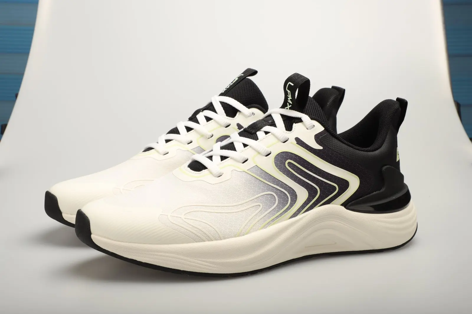ODM LPMX Men's Trendy Comfortable Breathable Mesh Carbon Plate Sole Sports Shoes Manufacturer, Suppliers