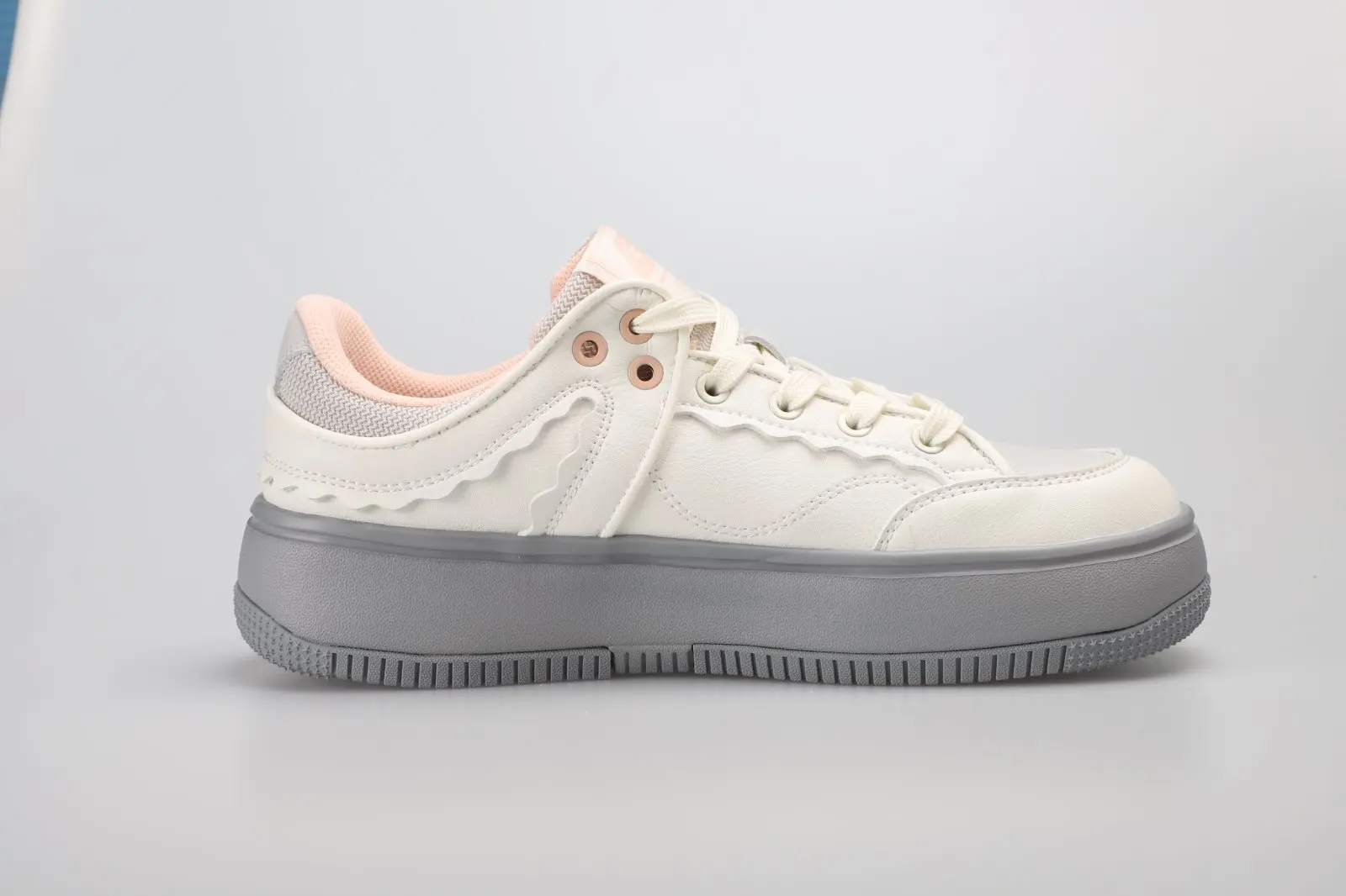 ODM LPMX women's synthetic leather casual shoes.Light and Comfortable, Free to follow Suppliers, Supplier