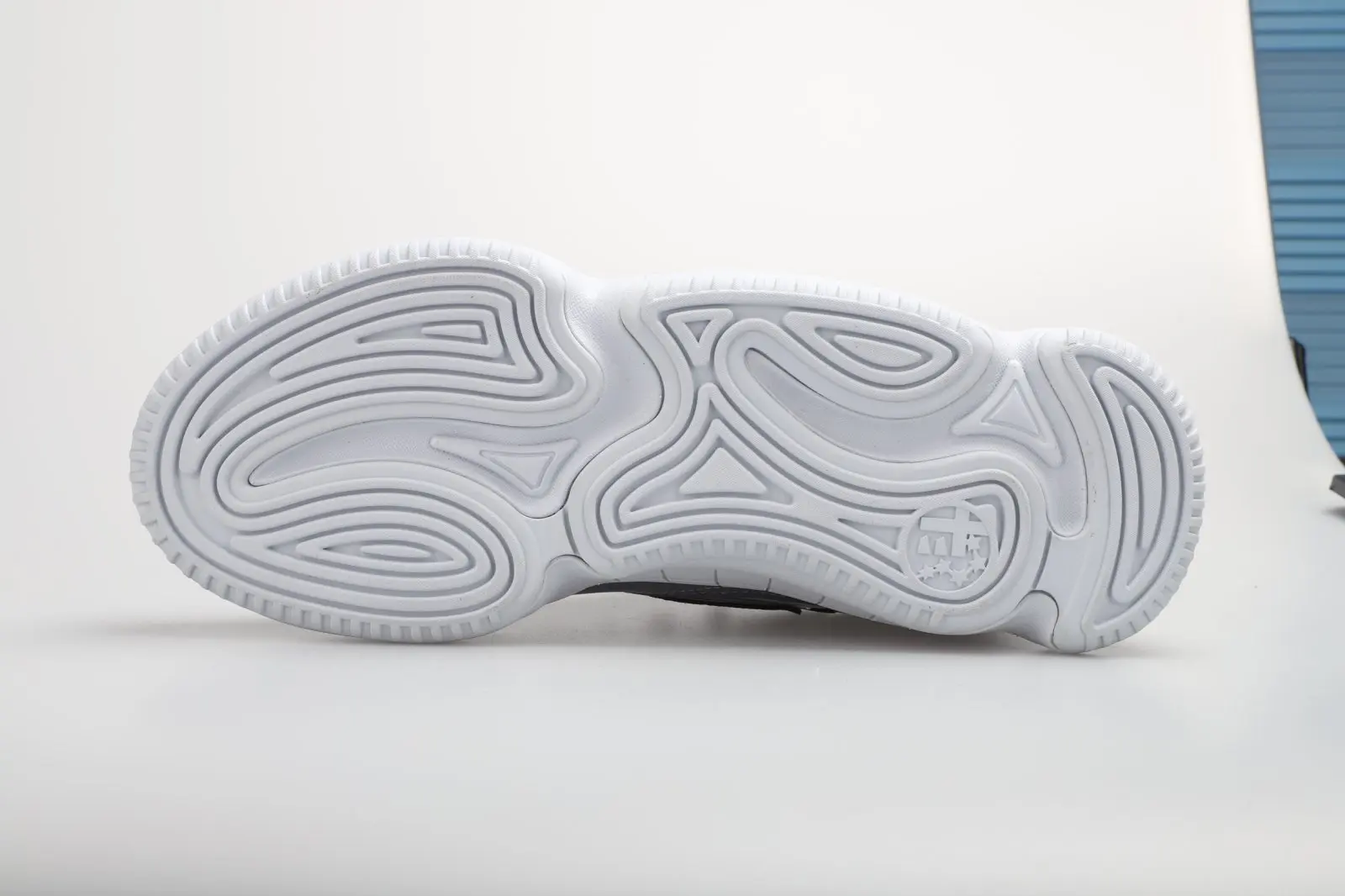 OEM LPMX Leather Stitching Mesh Wear-Resistant Running Shoes;Breathable and Comfortable Factory, Supplier