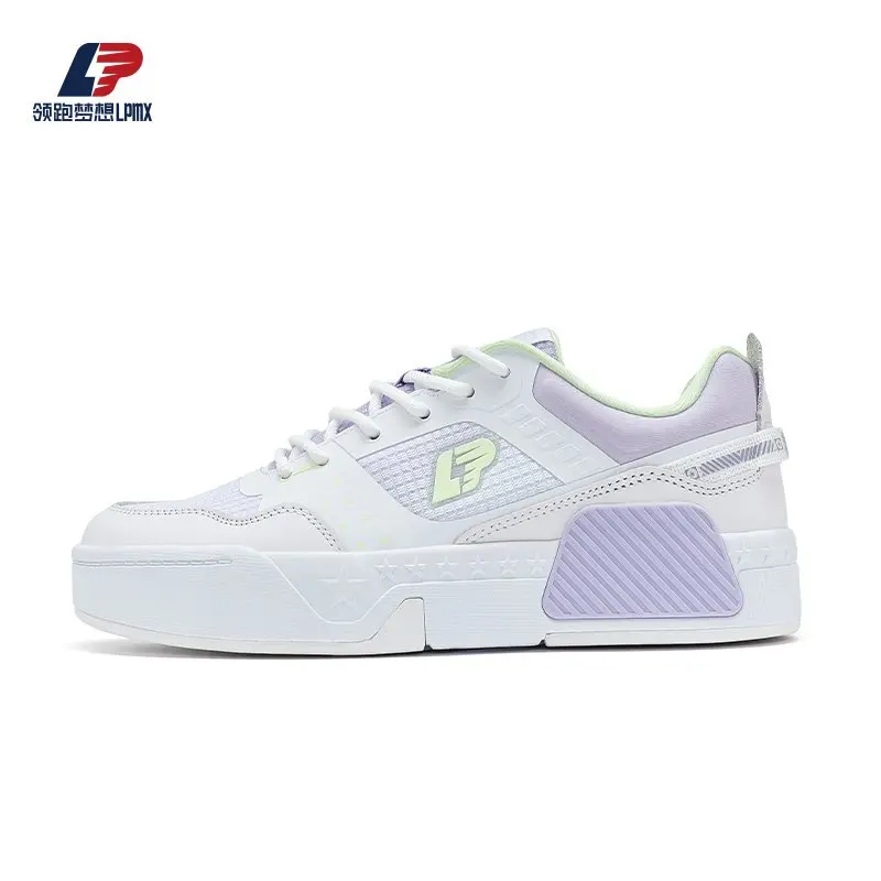 Sneakers Detail