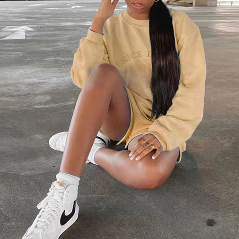 China Wholesale Custom Printed Long Sleeve Streetwear Hoodie Sweatshirt Women 3D Logo Embossed Crew Neck Sweatshirt Manufacturer, Companies