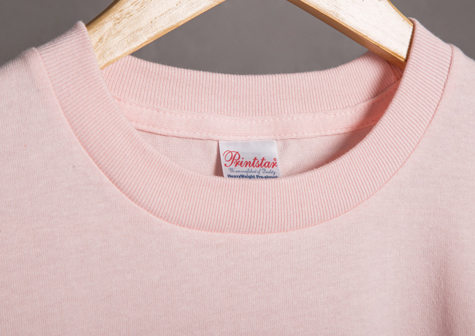 Neckline details