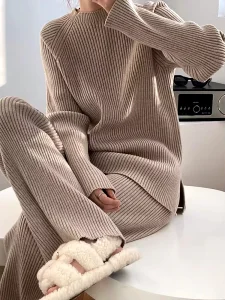 ODM Eco Wholesale Fashion 2024 Custom Sexy V Neck Cross Women Sweaters Long Sleeve Fancy Sweaters Lady Supplier, Factories