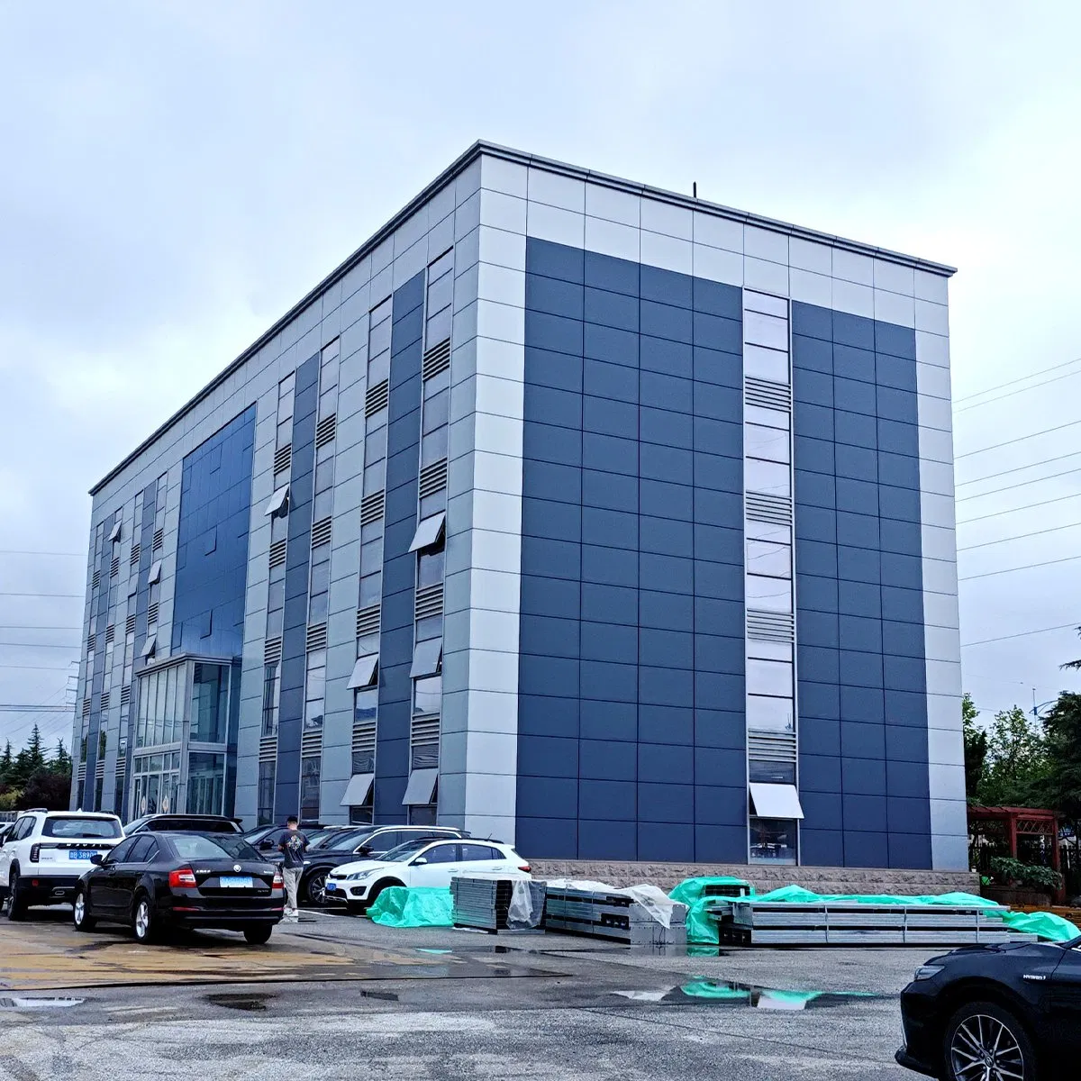 High Rise Multi Story Prefabricated Metal Work Steel Structure Frame Hotel Residential Buildings with Latest Designs