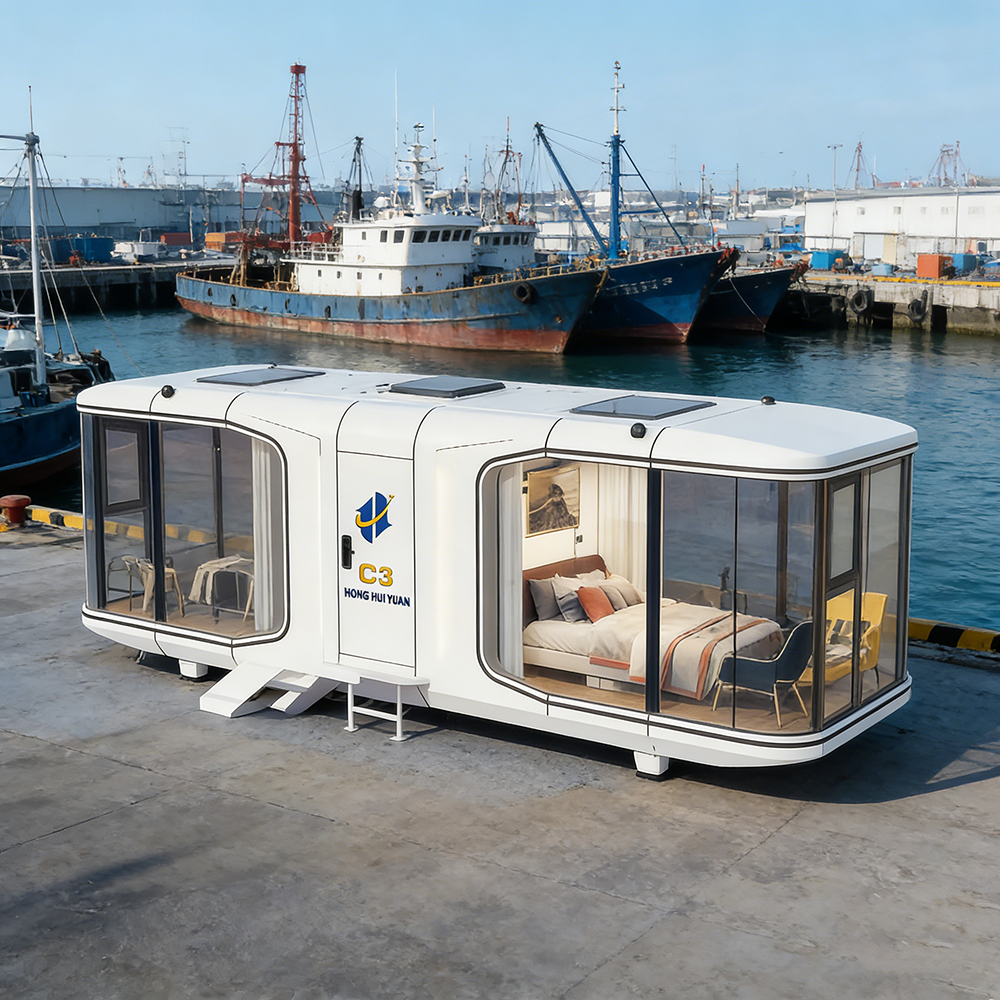 Prefab Modular Container Style Capsule House Modular Accommodation Unit Modern Glamping Cabin