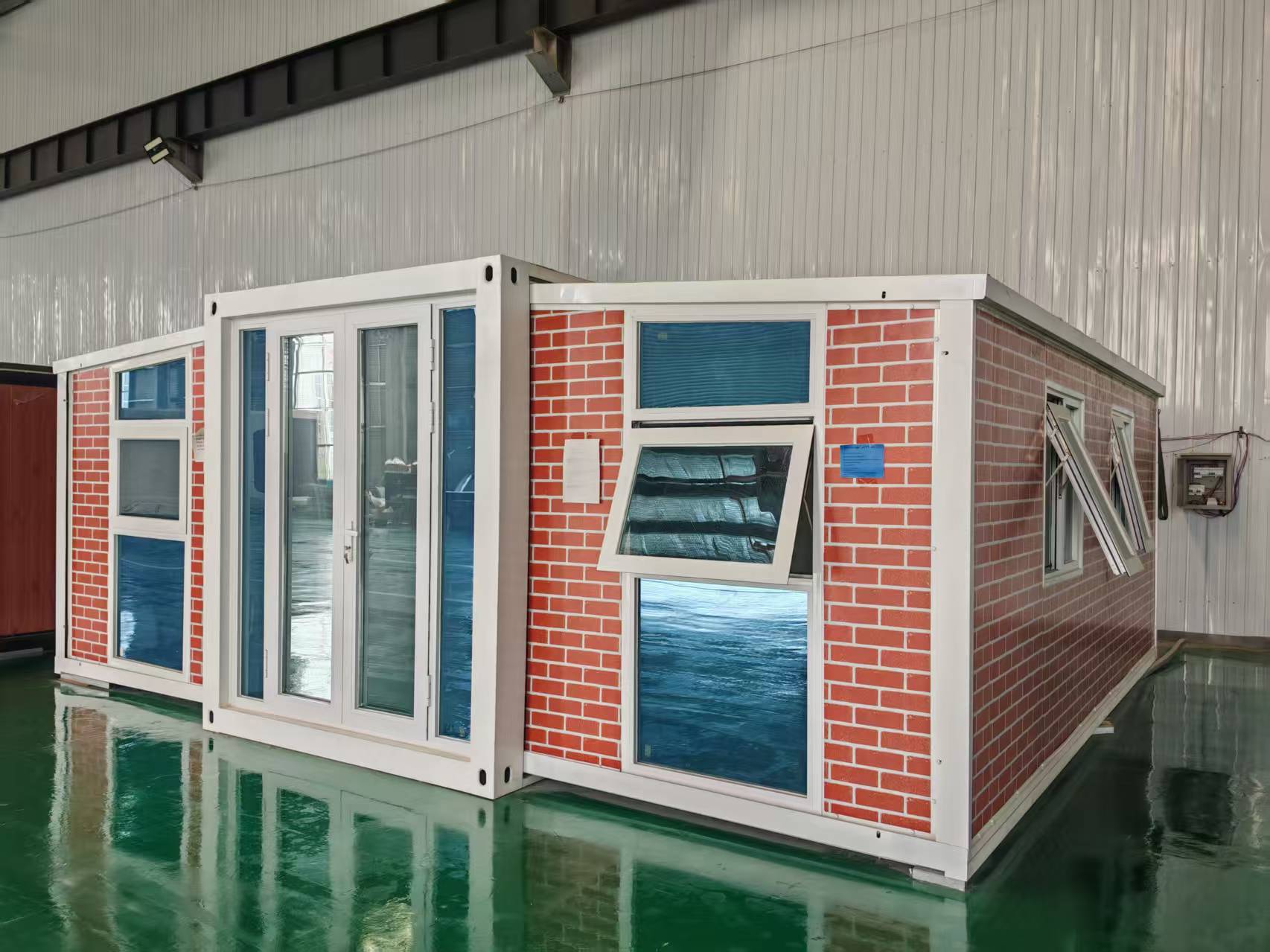 Luxury Prefabricated Expandable Tiny House 2,3,4 Bedroom Mobile Modular Folding Container Villa for Hotel &amp; Airbnb