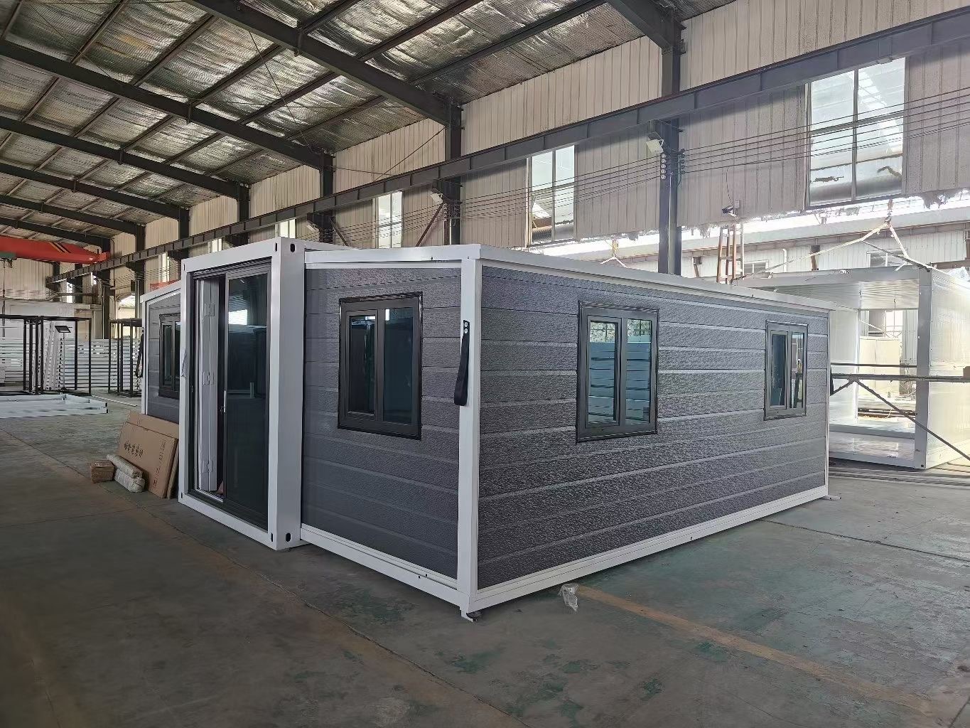 Luxury Prefabricated Expandable Tiny House 2,3,4 Bedroom Mobile Modular Folding Container Villa for Hotel &amp; Airbnb