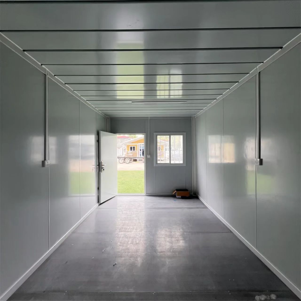Quick Assembly Steel Wooden Mobile Foldable Temporary Facilities Modern Design 1 Year Warranty for Container House Construction