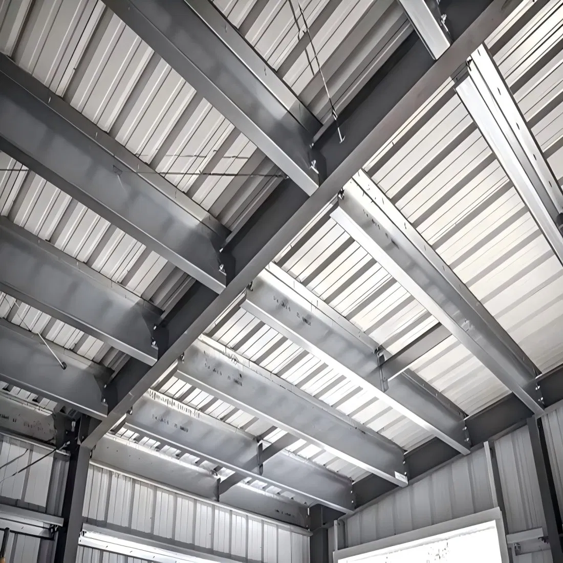 CE Certification Multi Storey Large Steel Structure Building Prefabricated Modular Building Workshop Office Building