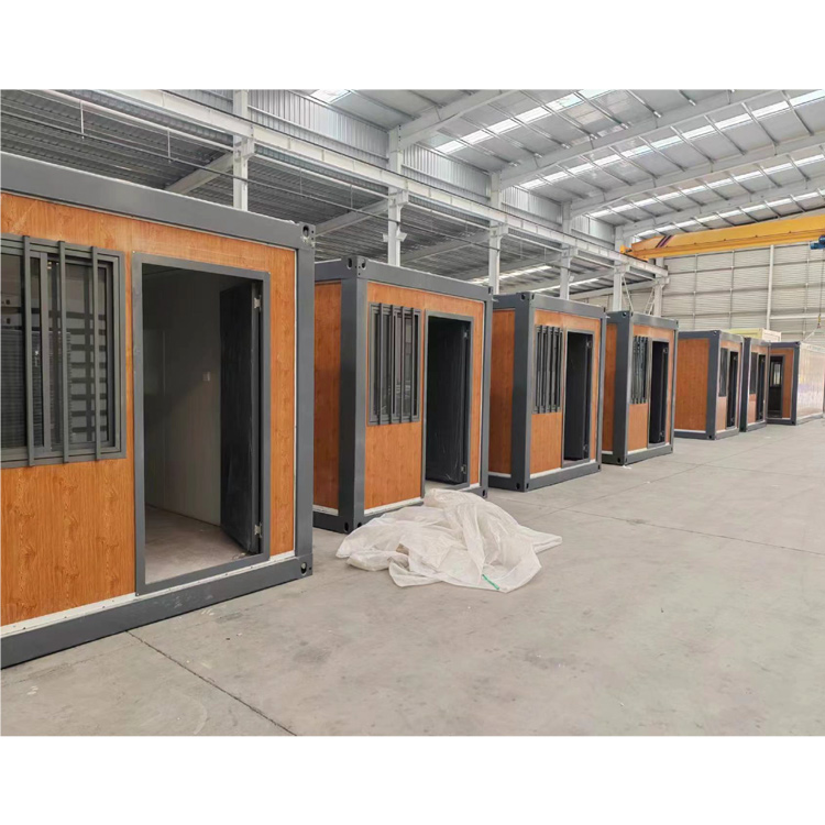 Mobile Breathable Modern Container House Towable Design for Temporary Offices Hotels Hospitals &amp; Construction Camps