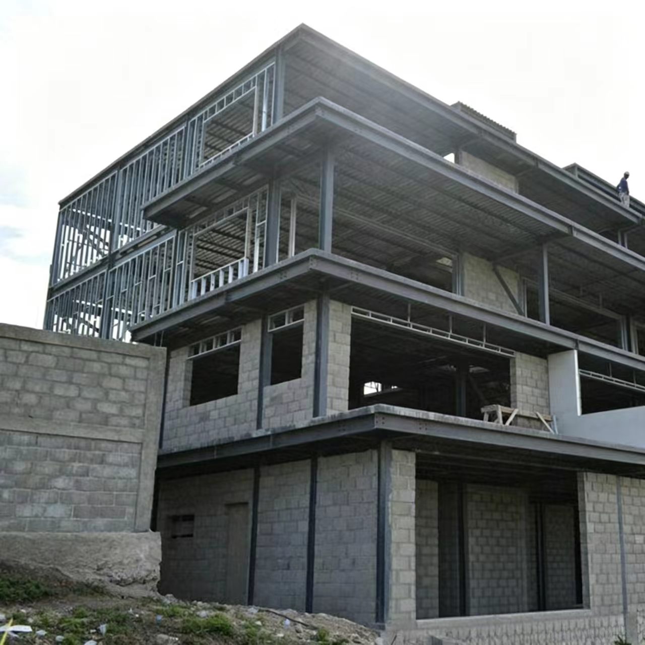 Modular Multi-Storey Steel Skeleton Office Building with Industrial Design High Wind Resistance for Spacious Modern Workspaces
