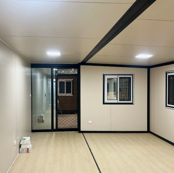 Folding Containers Prefabricated Temporary Structures and Portable Buildings for Construction Sites and Industrial Parks