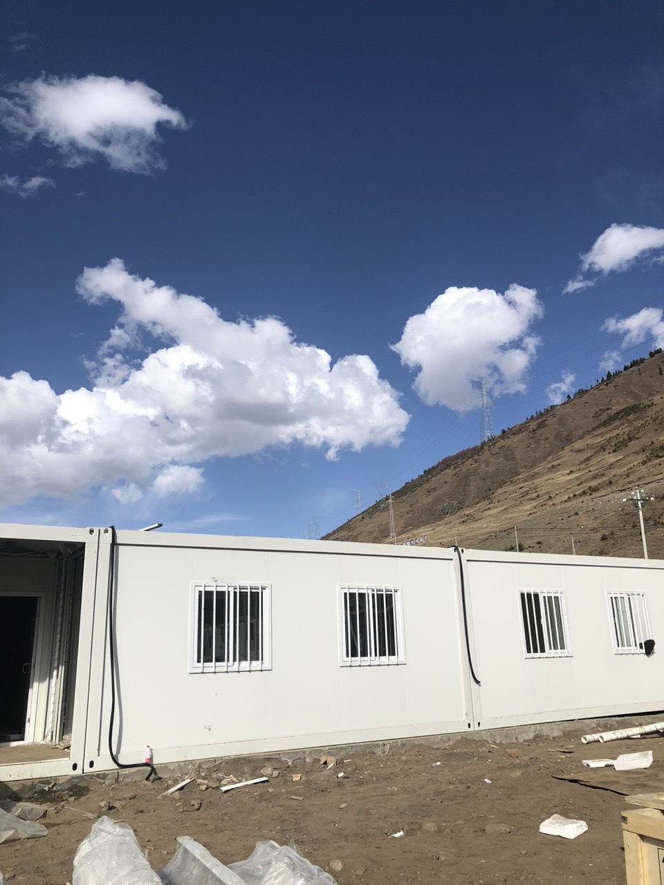 Multi-Level Stackable Flat Pack Container House Modular Prefabricated Apartment Temporary Student Dormitory Building