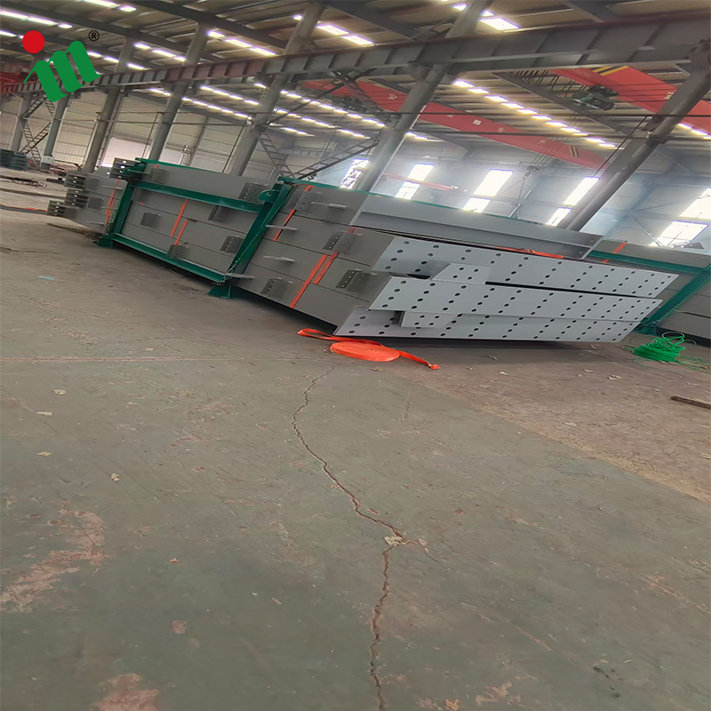 Industrial/Commercial/Public/Residential Guoshun Standard Packaging or Customized Prefabricated House Steel Frame Structure Building