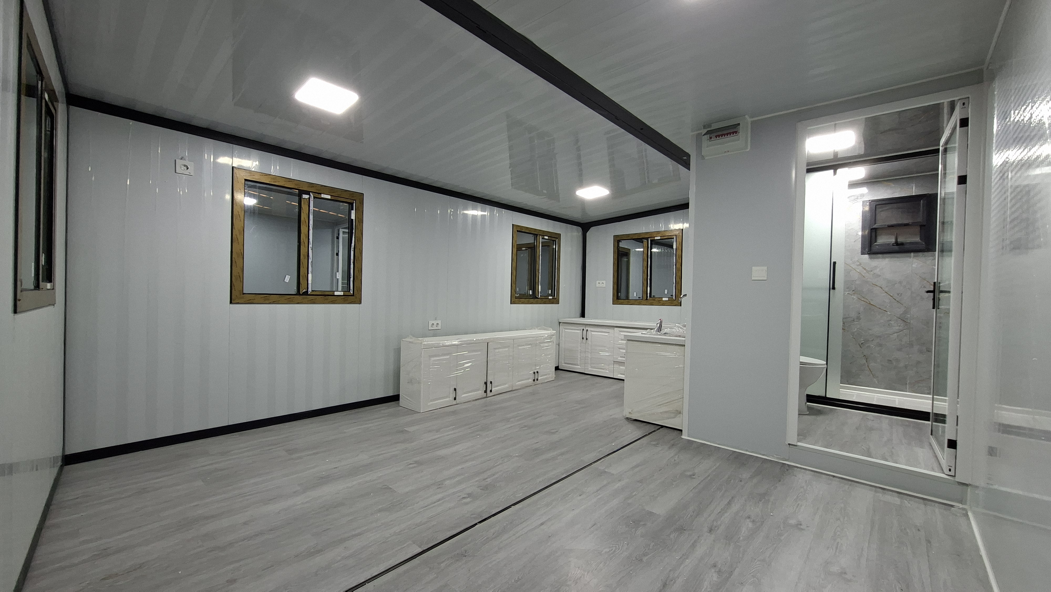 Container House Prefab Modular Steel Apartment Cabin Modern Design Expandable Bathroom Kitchen Layout Construction Site Camp