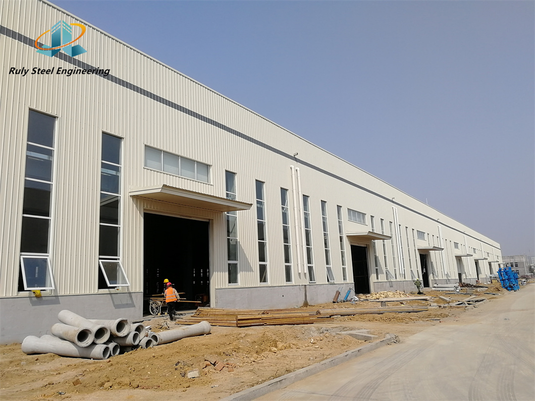 Modern Pre-Engineered Galvanized Steel Structure Building Prefabricated Metal Construction