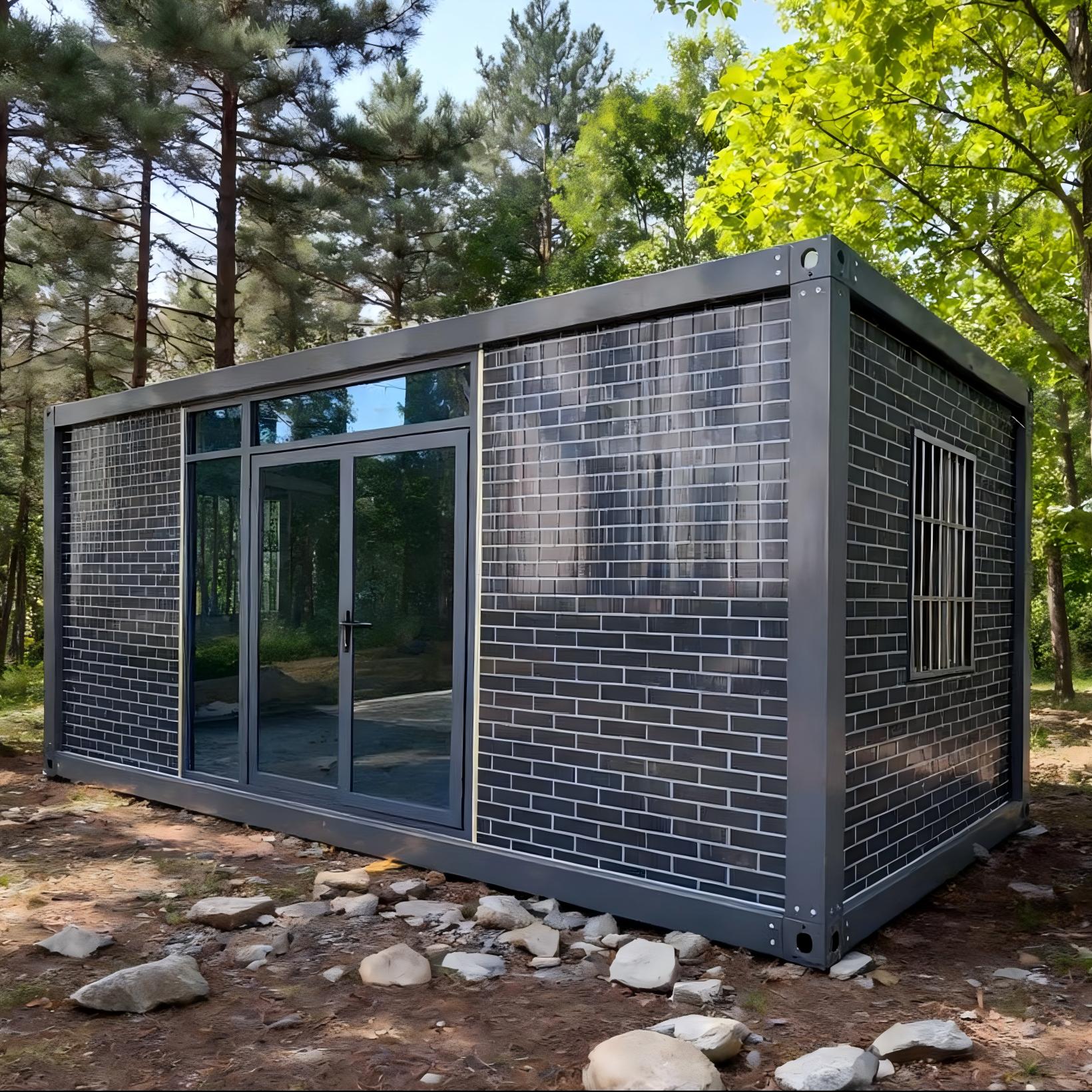 The Detachable and Portable Modular Container House Is Used As a Home Office or Guest Accommodation.