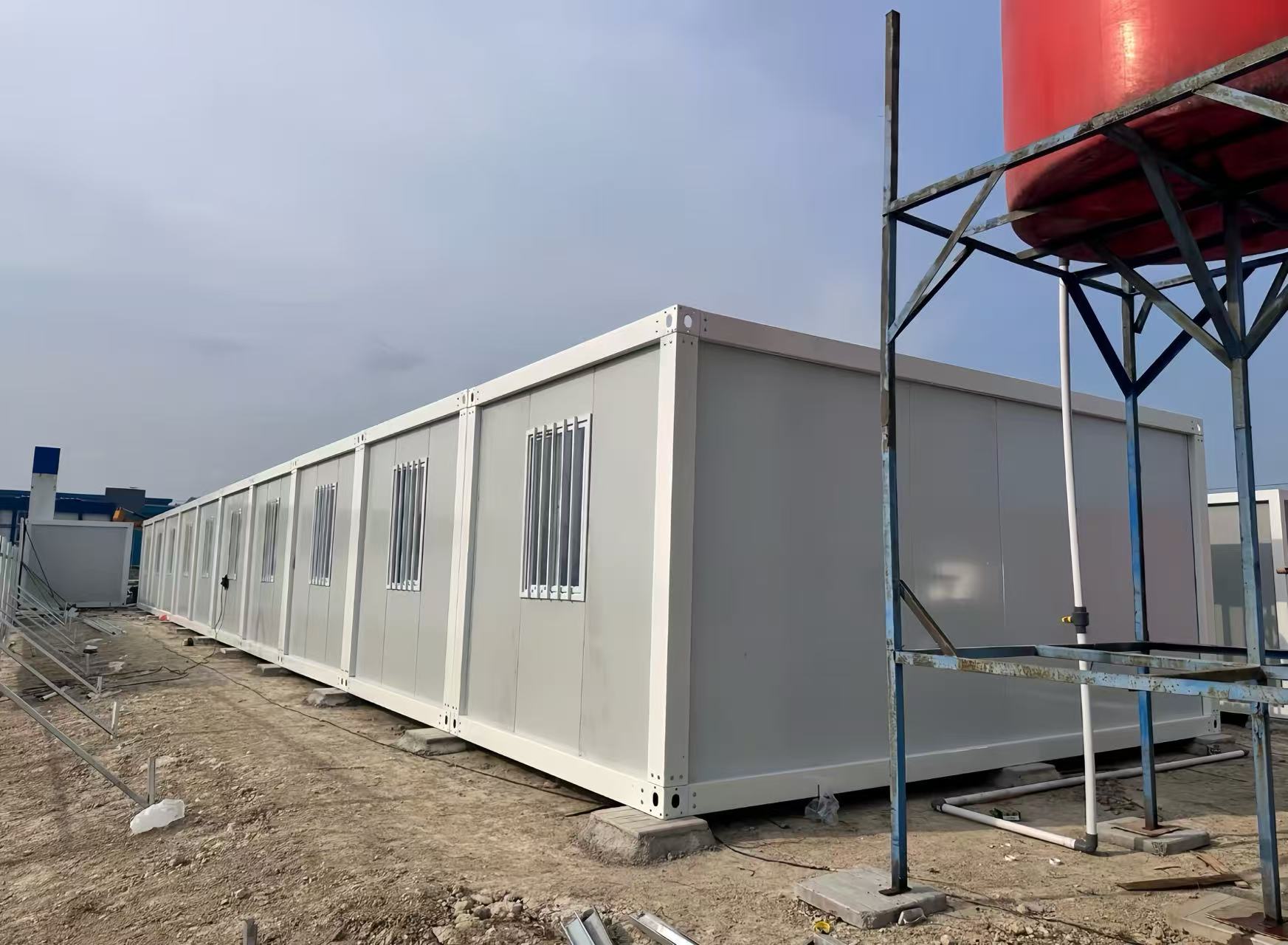 40ft Flatpack Container House Prefab Modular Building for Temporary Office &amp; Construction Site Accommodation