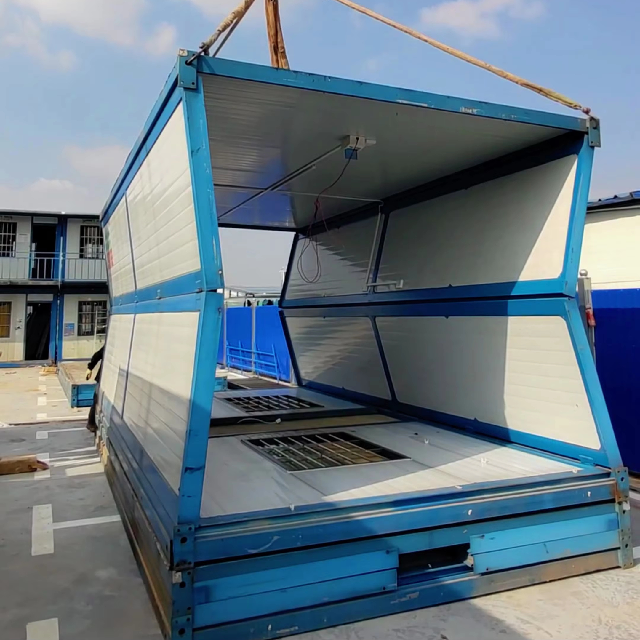 Foldable Easy to Install Temporary Earthquake Relief House Folding Prefab Modular Container House