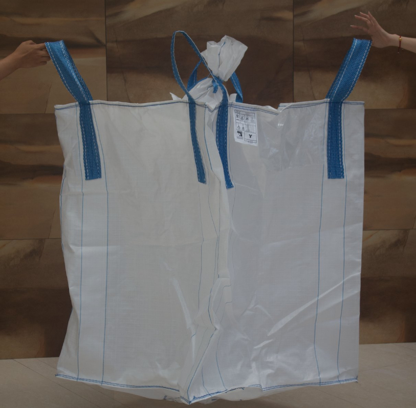 Saco Grande PP 1000kg (91X91X140cm não mais largo) 4 Laços Pendentes; Válvulas Superior e Inferior; Saco PE Transparente Interno