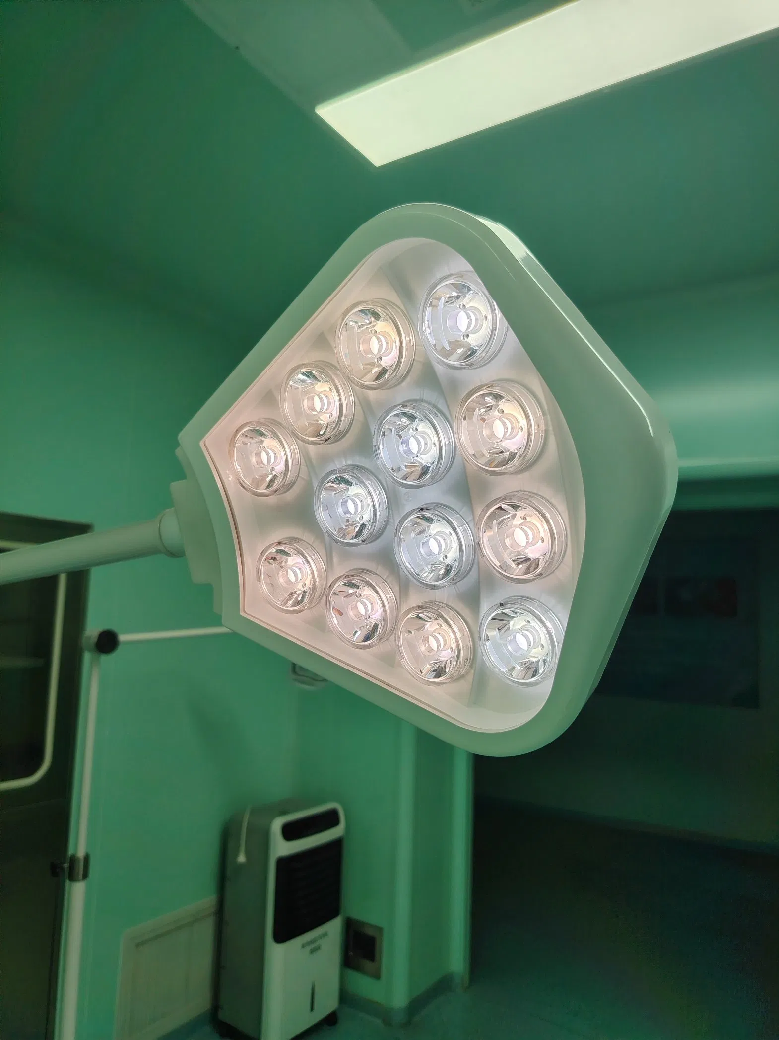 LED Shadowless Operating Lamp Floor Standing for Dental Clinic Hospital Wall Mountable